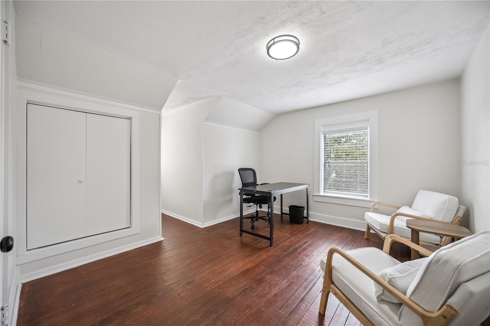 25 E Pinecrest Ave Property Photo 20