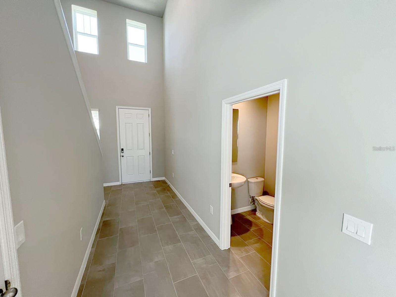 820 Rivers Crossing St Property Photo 3