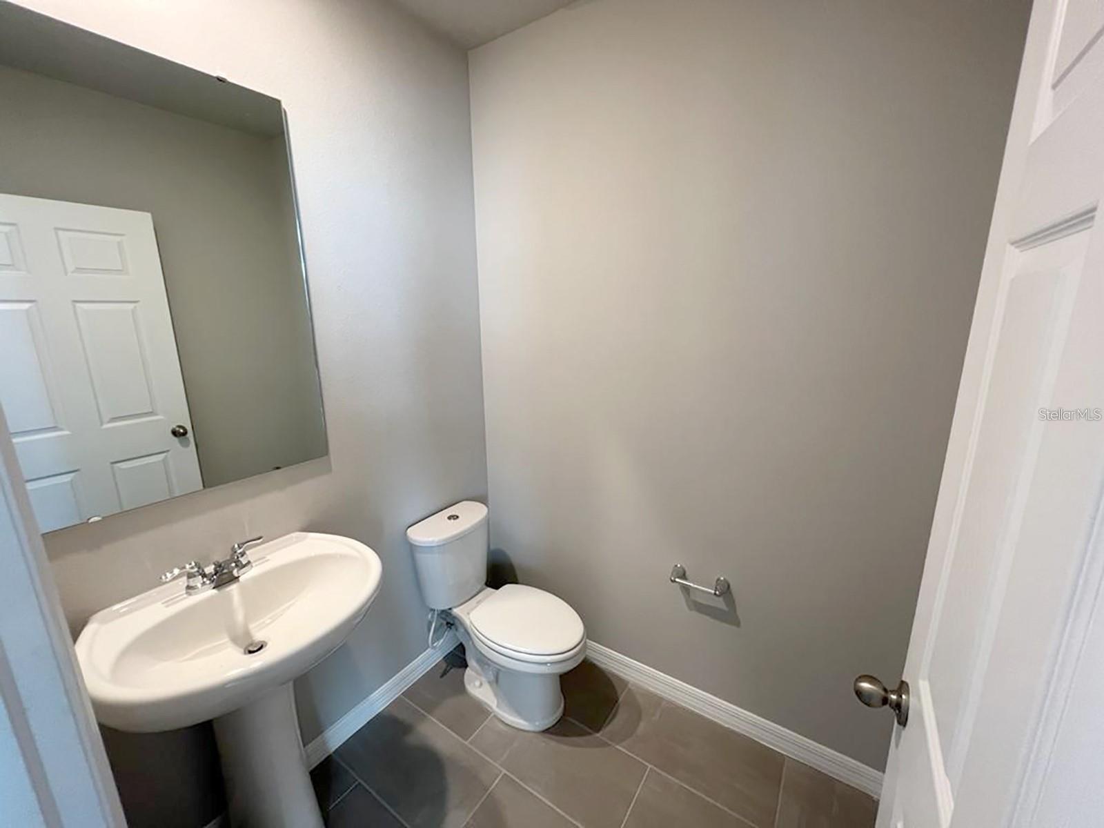 820 Rivers Crossing St Property Photo 4