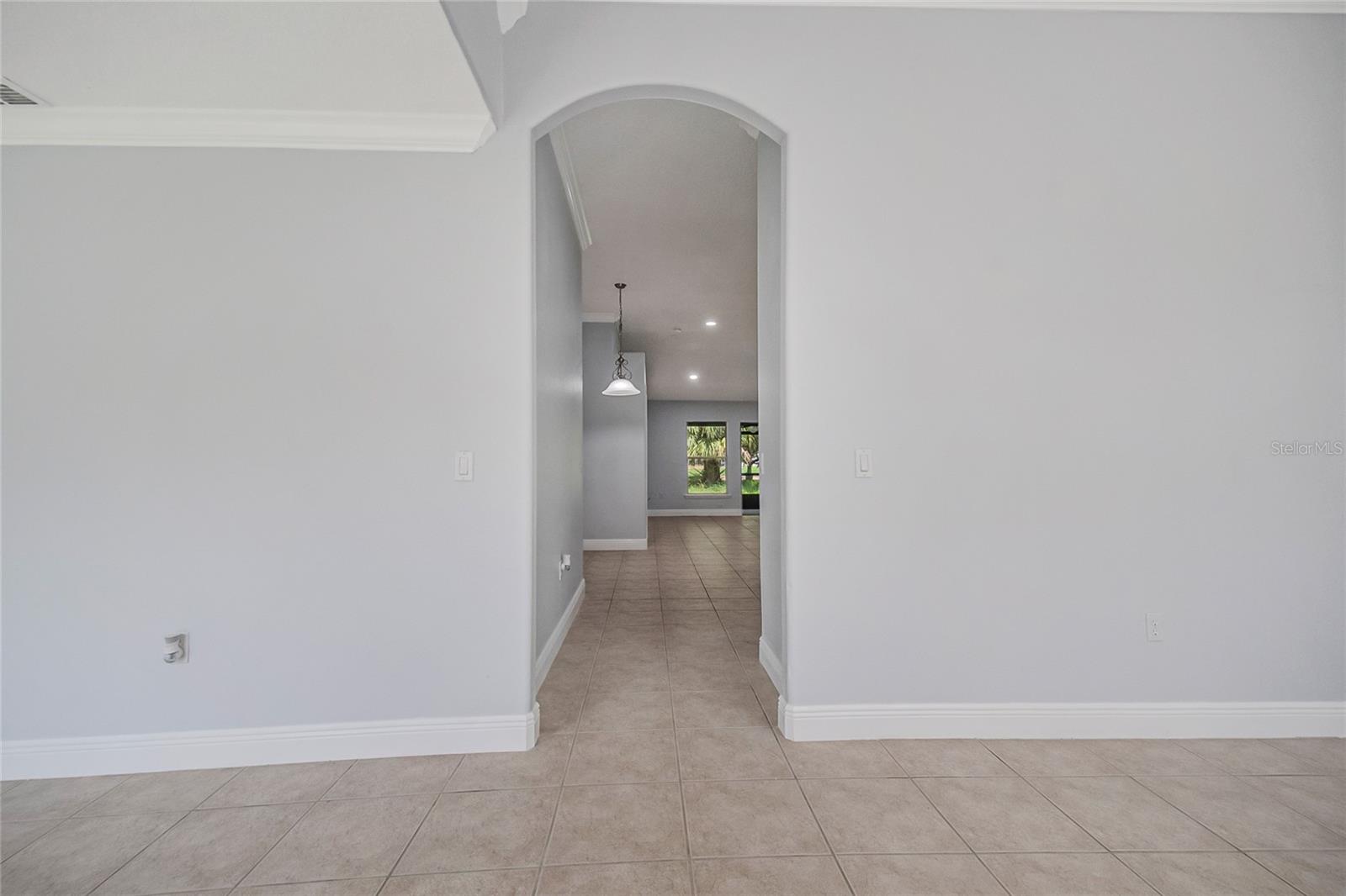 2106 The Oaks Blvd Property Photo 10