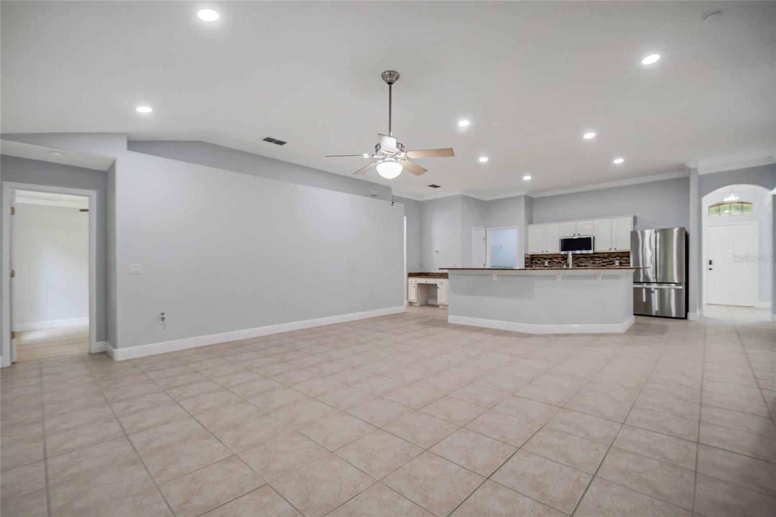 2106 The Oaks Blvd Property Photo 19