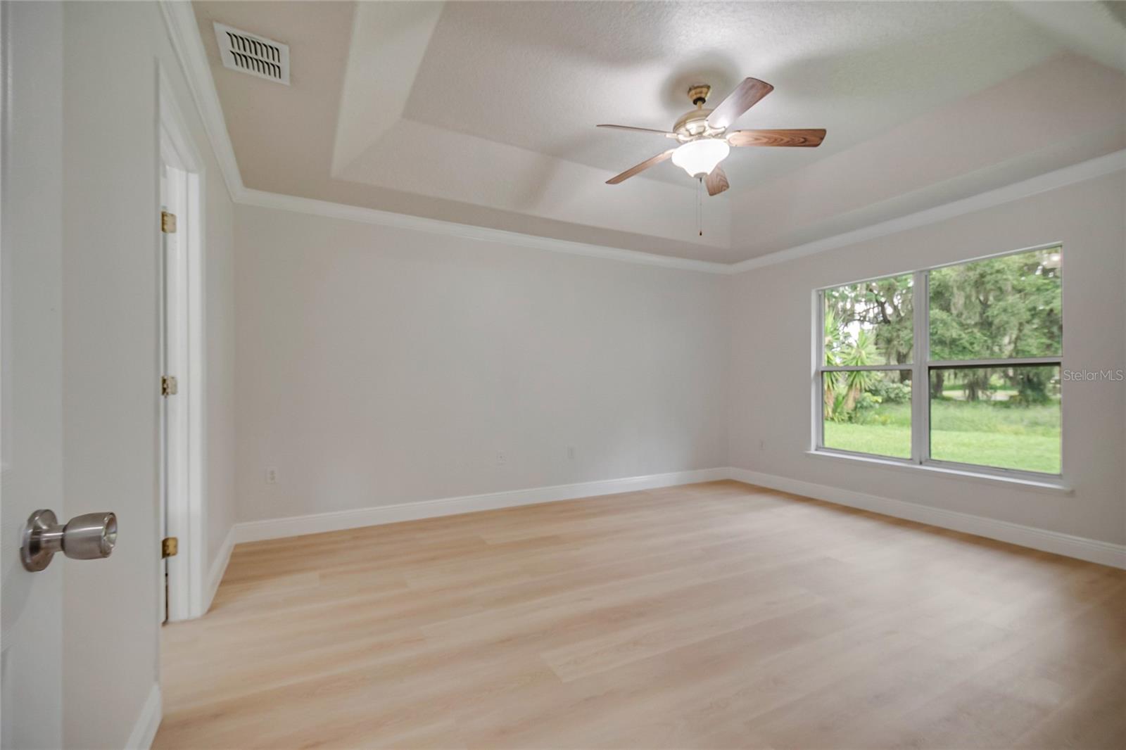 2106 The Oaks Blvd Property Photo 24