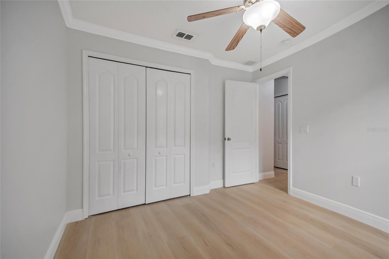 2106 The Oaks Blvd Property Photo 32