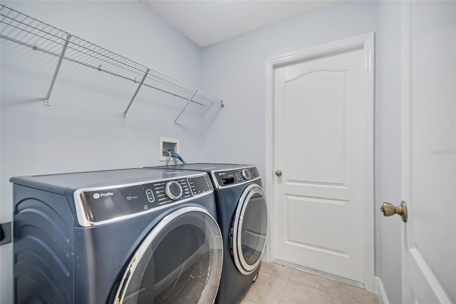2106 The Oaks Blvd Property Photo 35