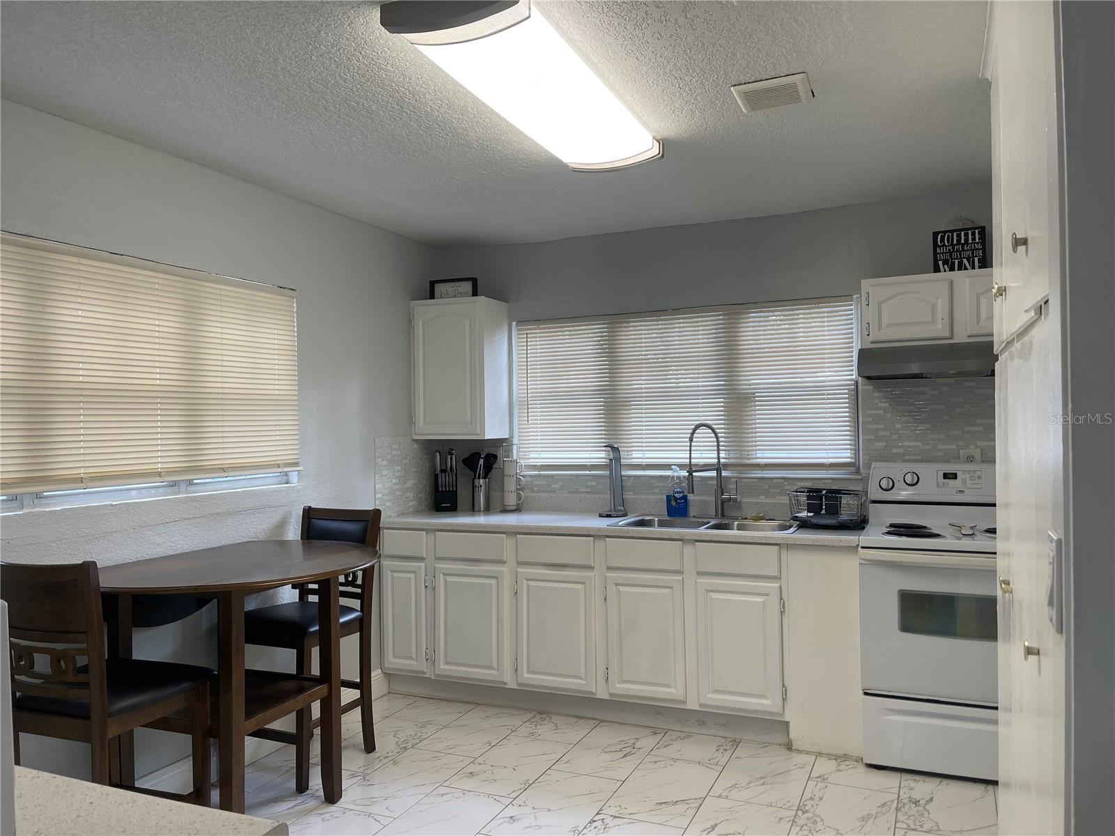 729 Seminole Ave Property Photo 3