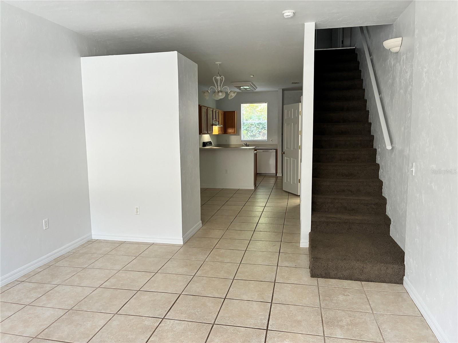 4415 Sw 34th St #304 Property Photo 9