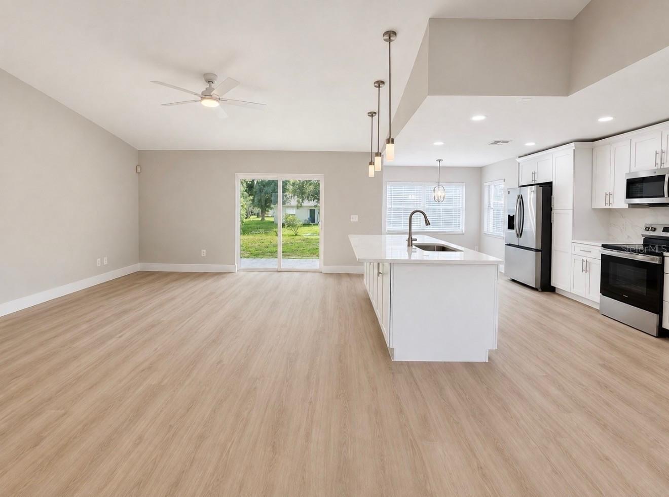 10814 Crescendo Loop Property Photo 7