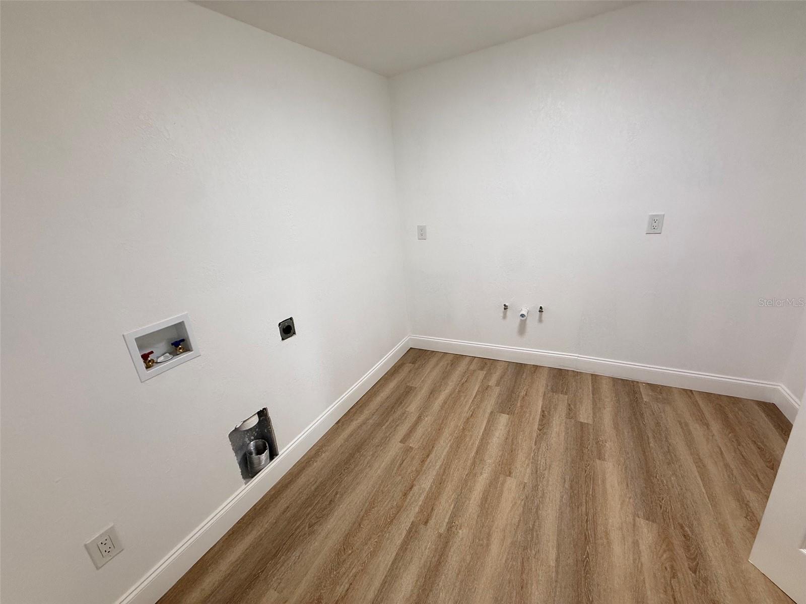 165 E Pomelo St Property Photo 17