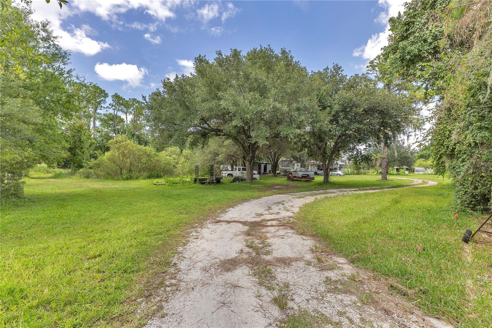 5879 Leon Tyson Rd Property Photo 2