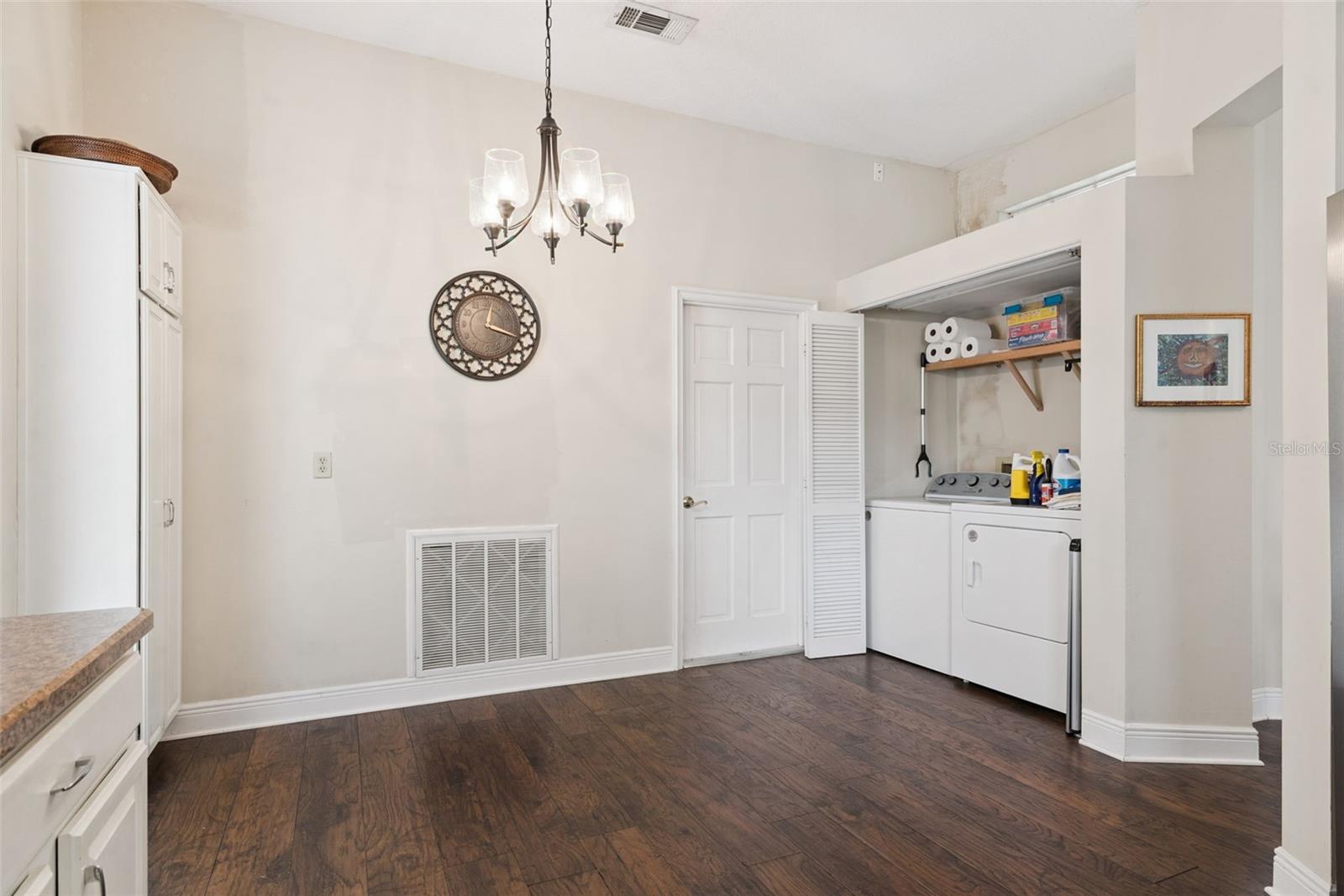 8444 Foxworth Cir #48 Property Photo 14