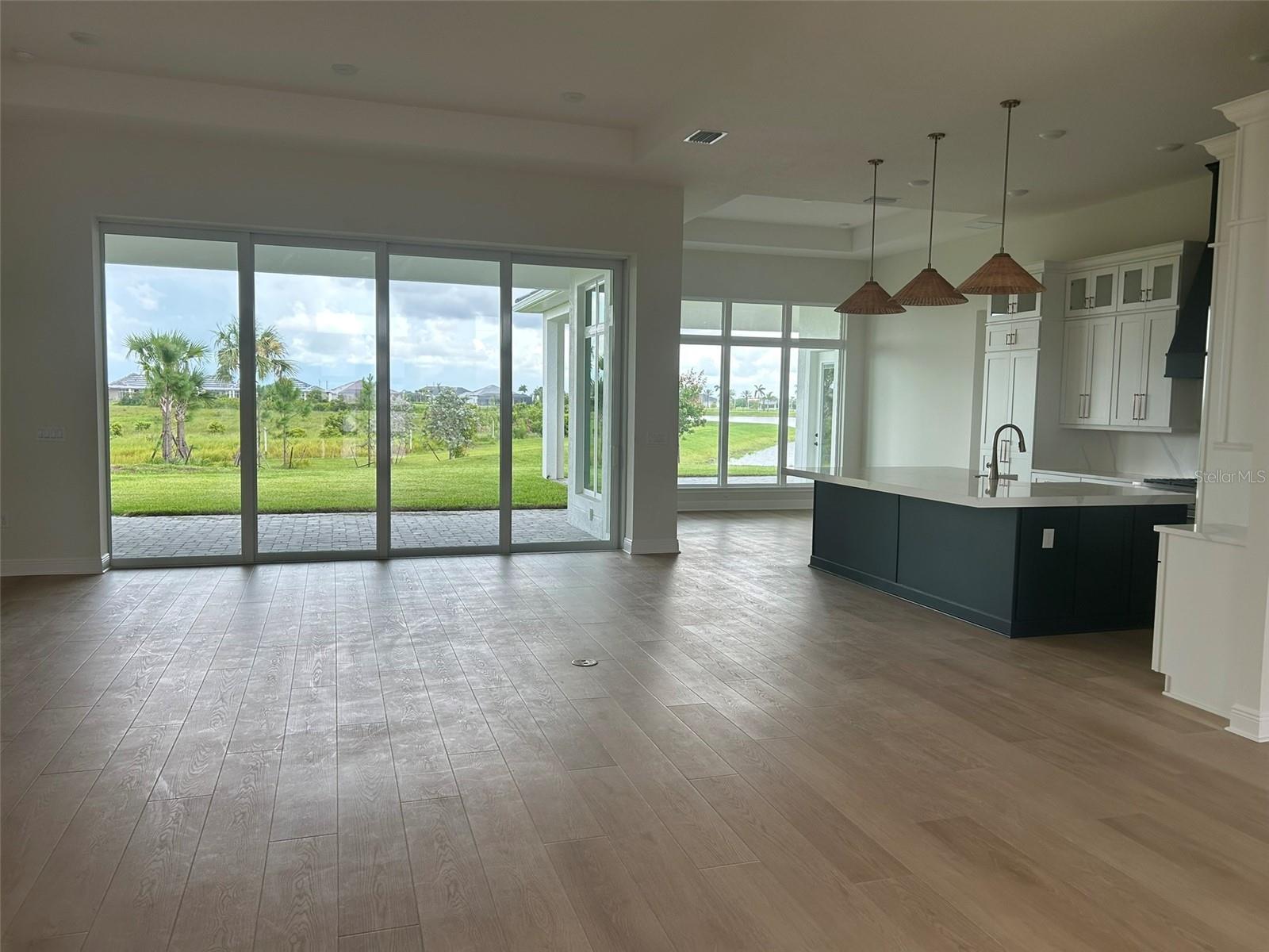 17483 Montgomery Ct Property Photo 3