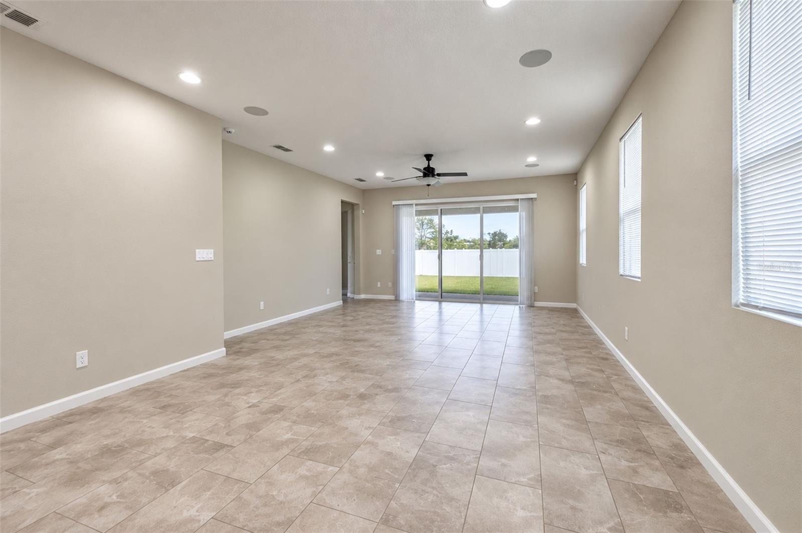 203 Sangmon Ct Property Photo 10