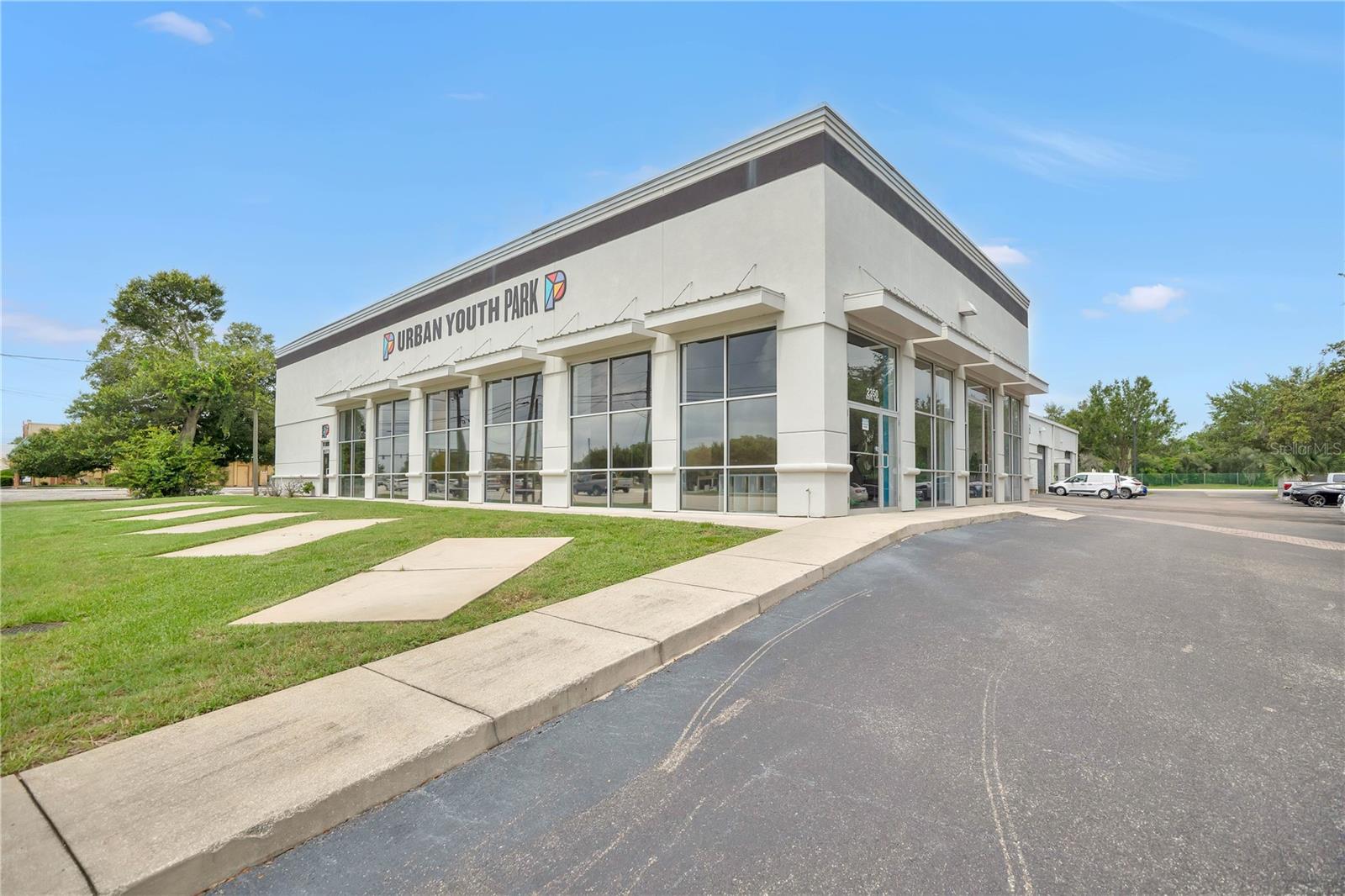 2350 S US HIGHWAY 17 92