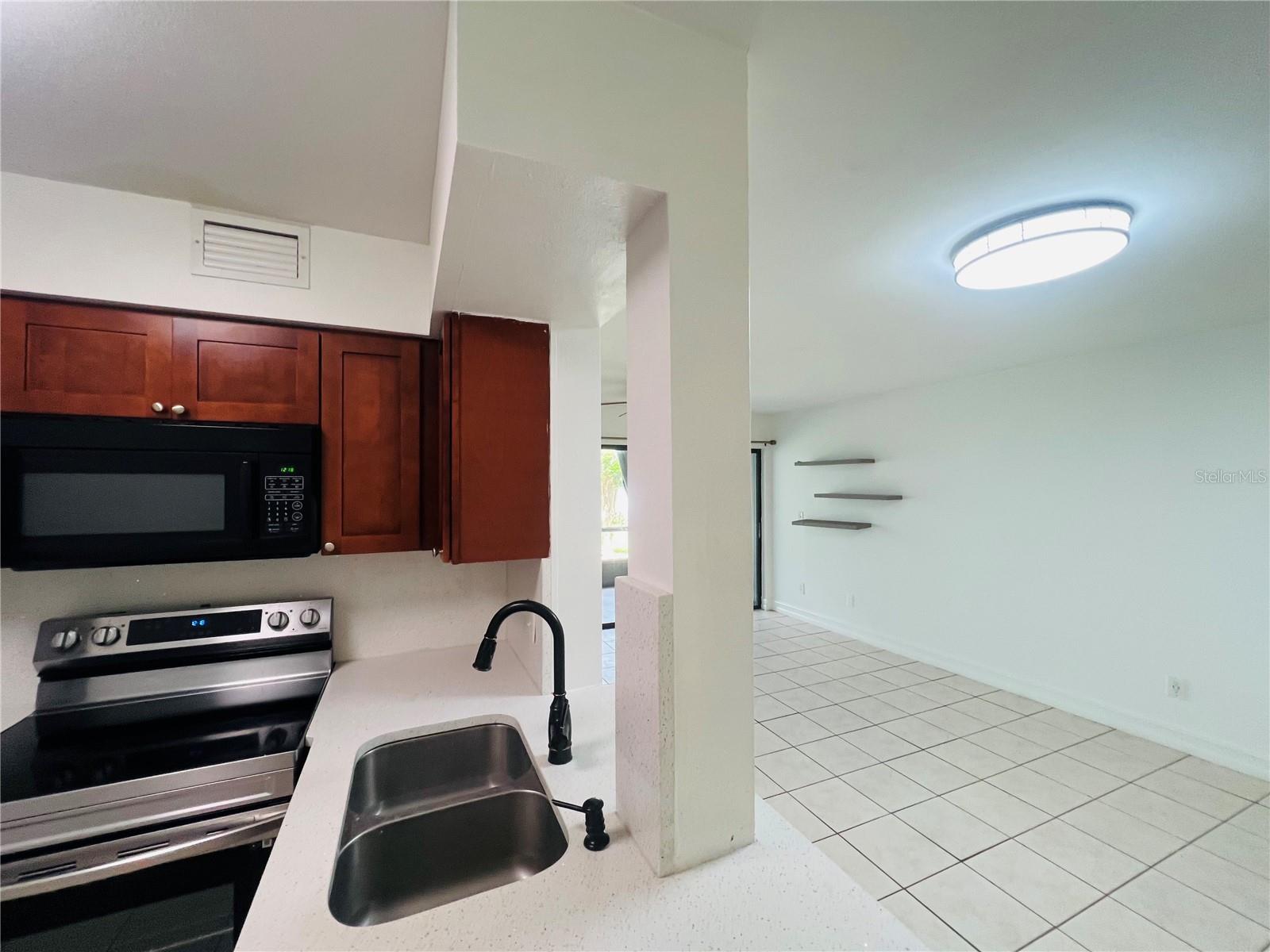 3941 Atrium Dr #l3 Property Photo 8