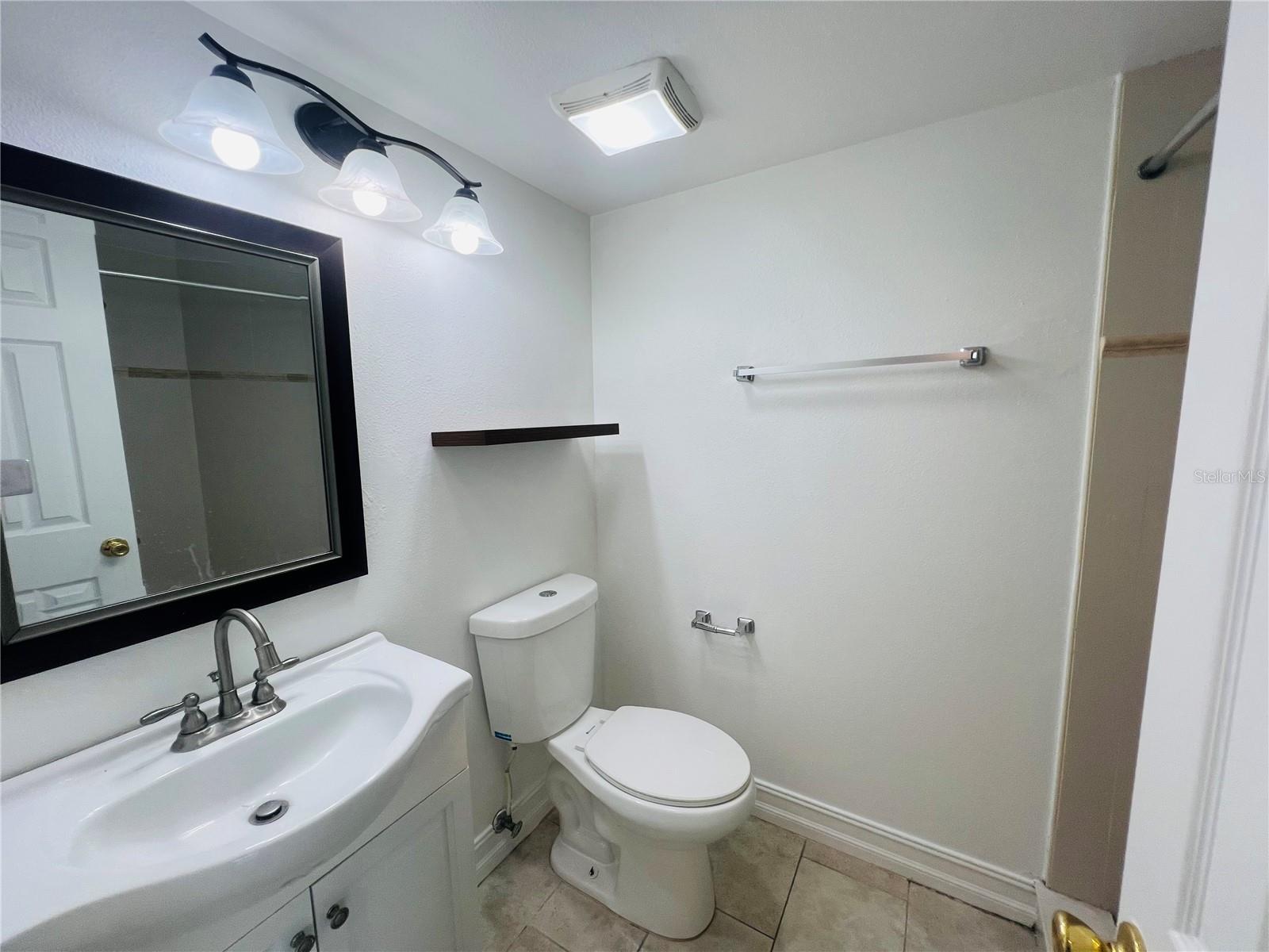 3941 Atrium Dr #l3 Property Photo 16
