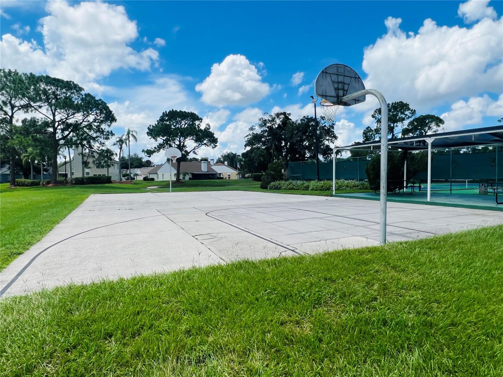 3941 Atrium Dr #l3 Property Photo 42