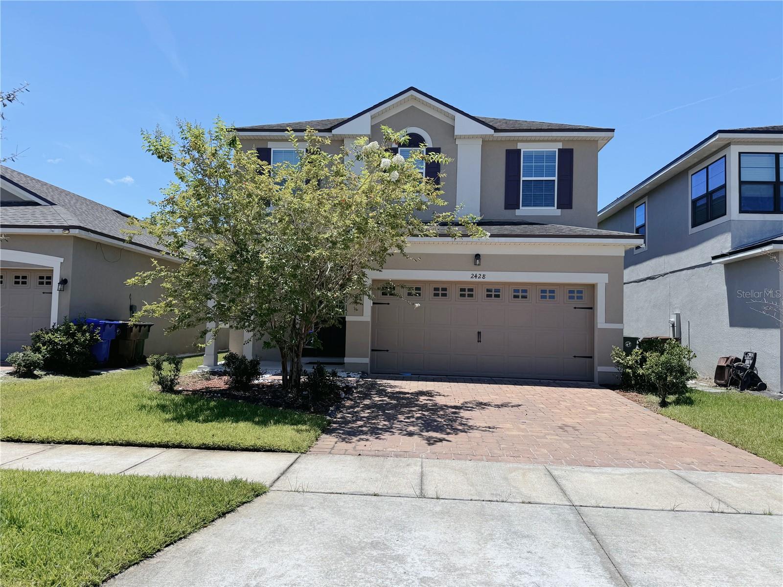 2428 Chateau Loop Property Photo 1