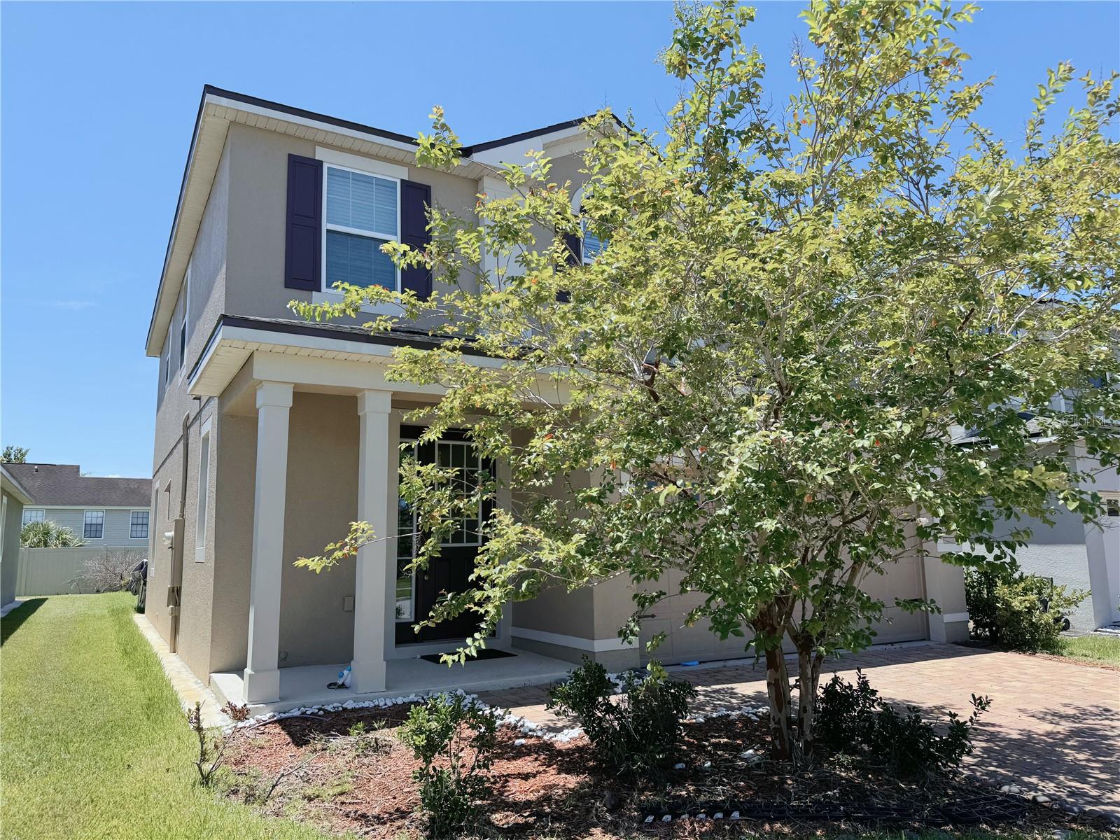 2428 Chateau Loop Property Photo 3