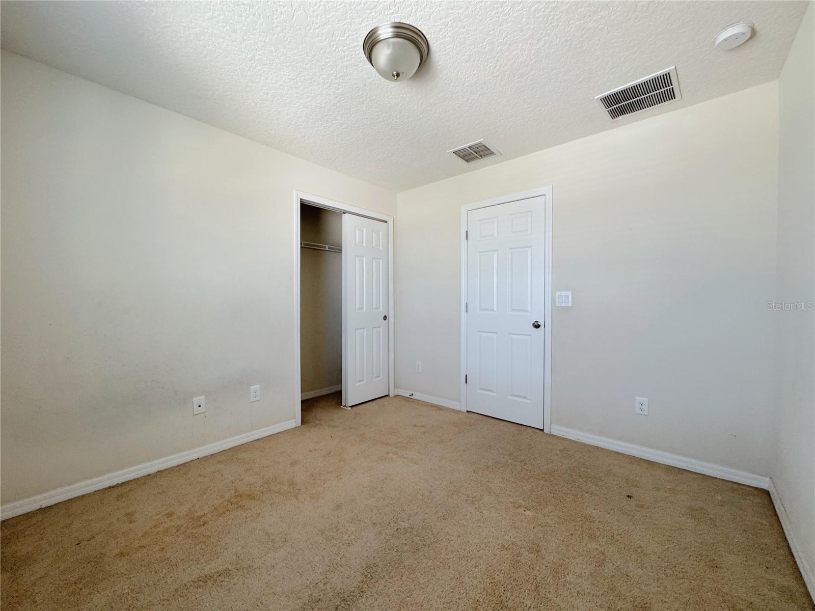 2428 Chateau Loop Property Photo 28