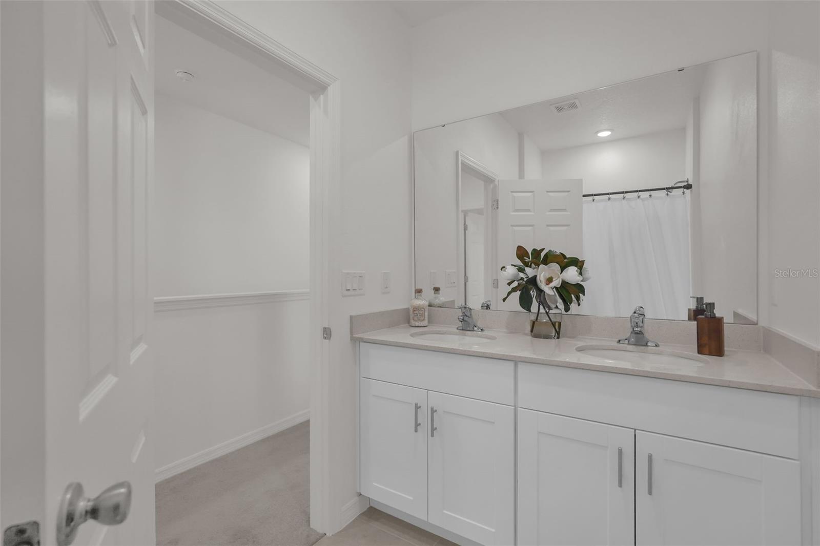 1297 Stockwell Ave Property Photo 19