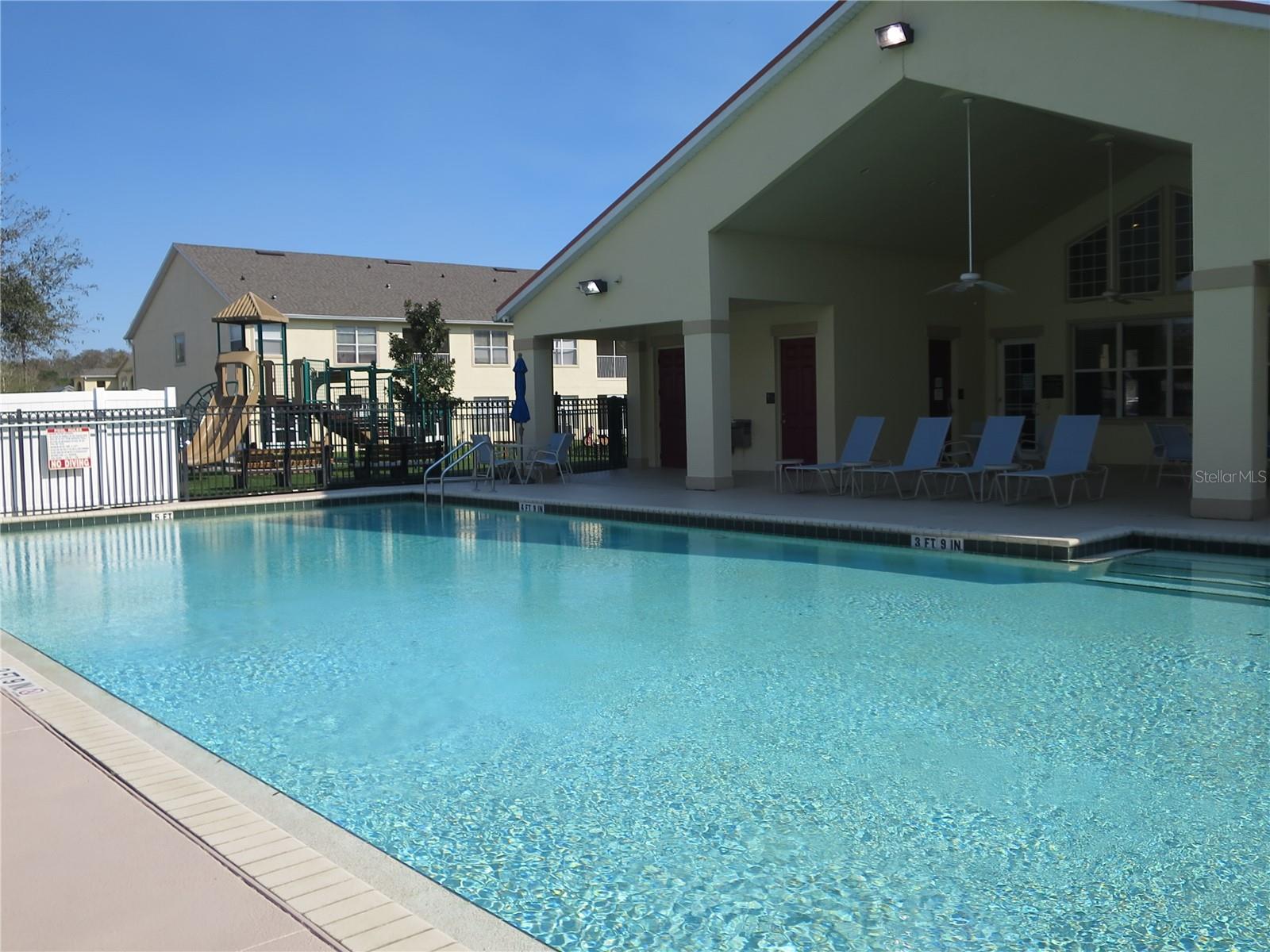 2806 Club Cortile Cir #b Property Photo 3