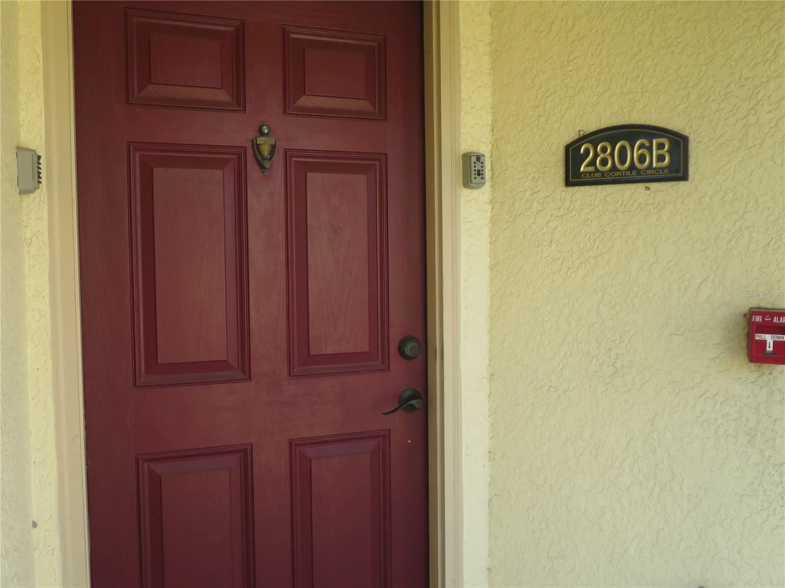 2806 Club Cortile Cir #b Property Photo 9