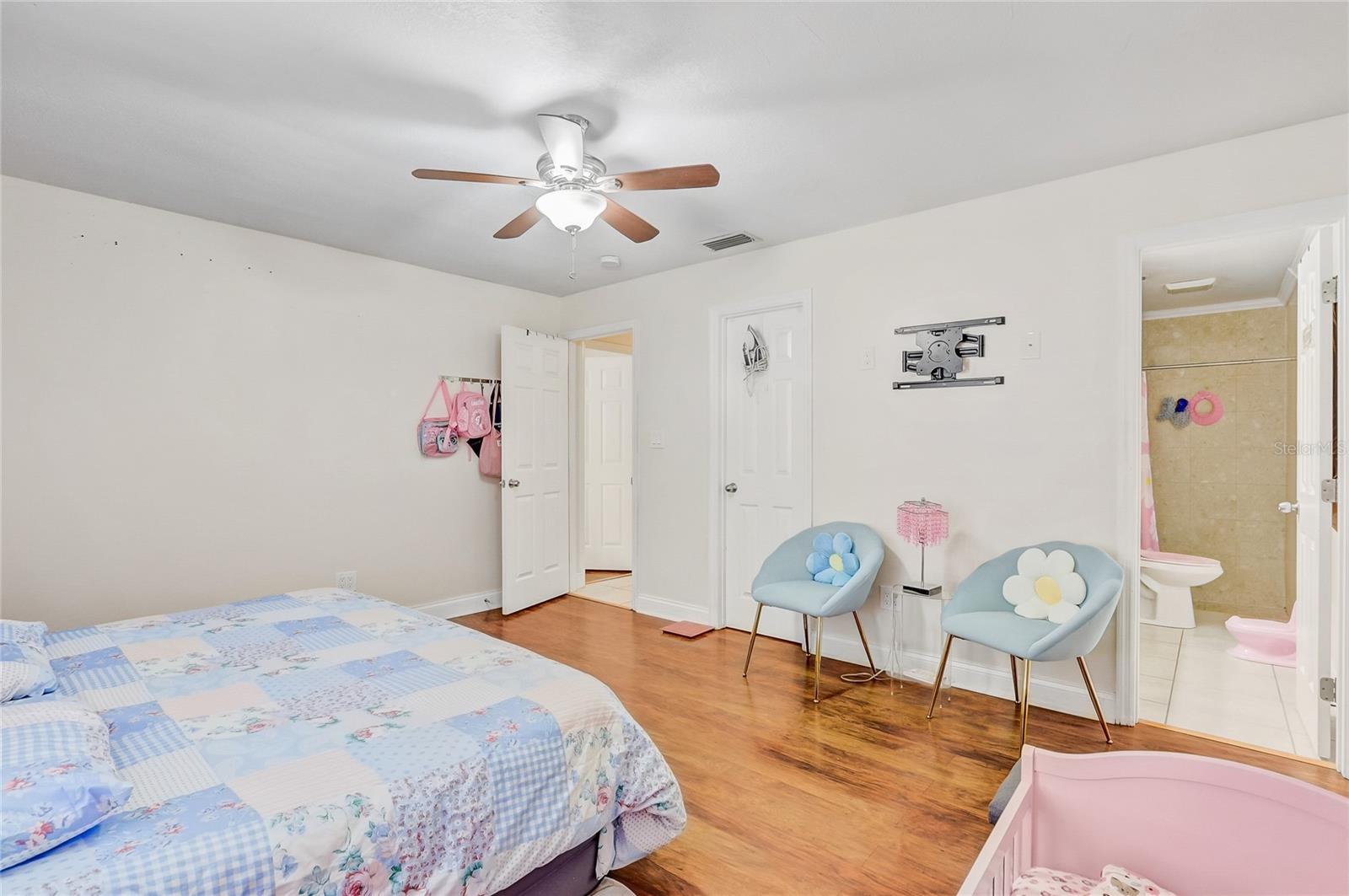 8691 Contoura Dr Property Photo 13
