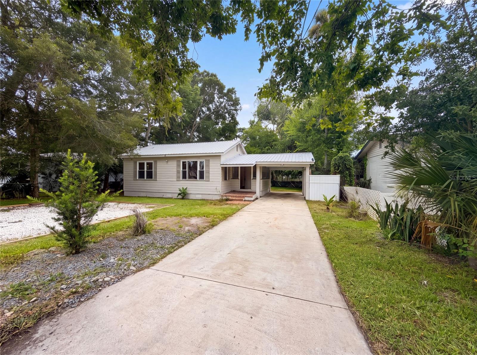 706 FLANDERS AVE