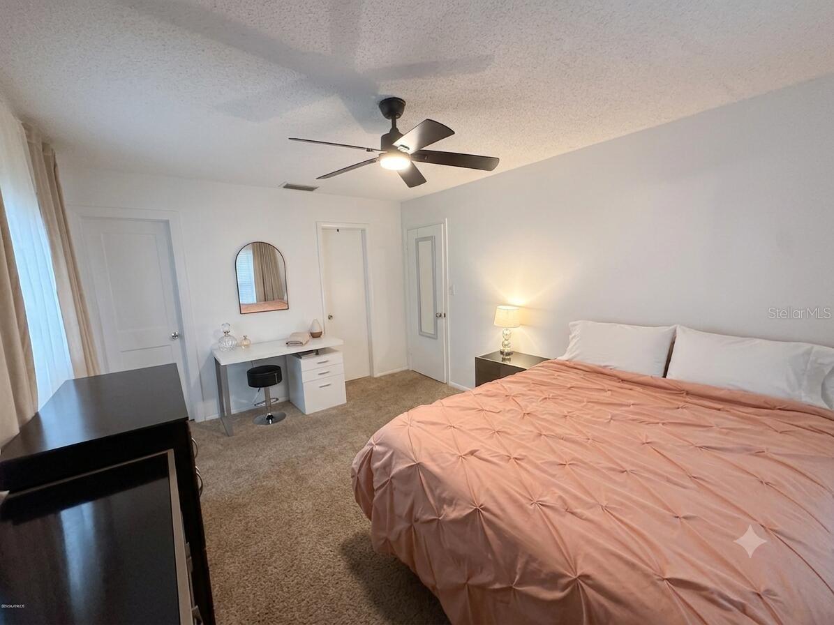 1711 Grove St #519 Property Photo 8