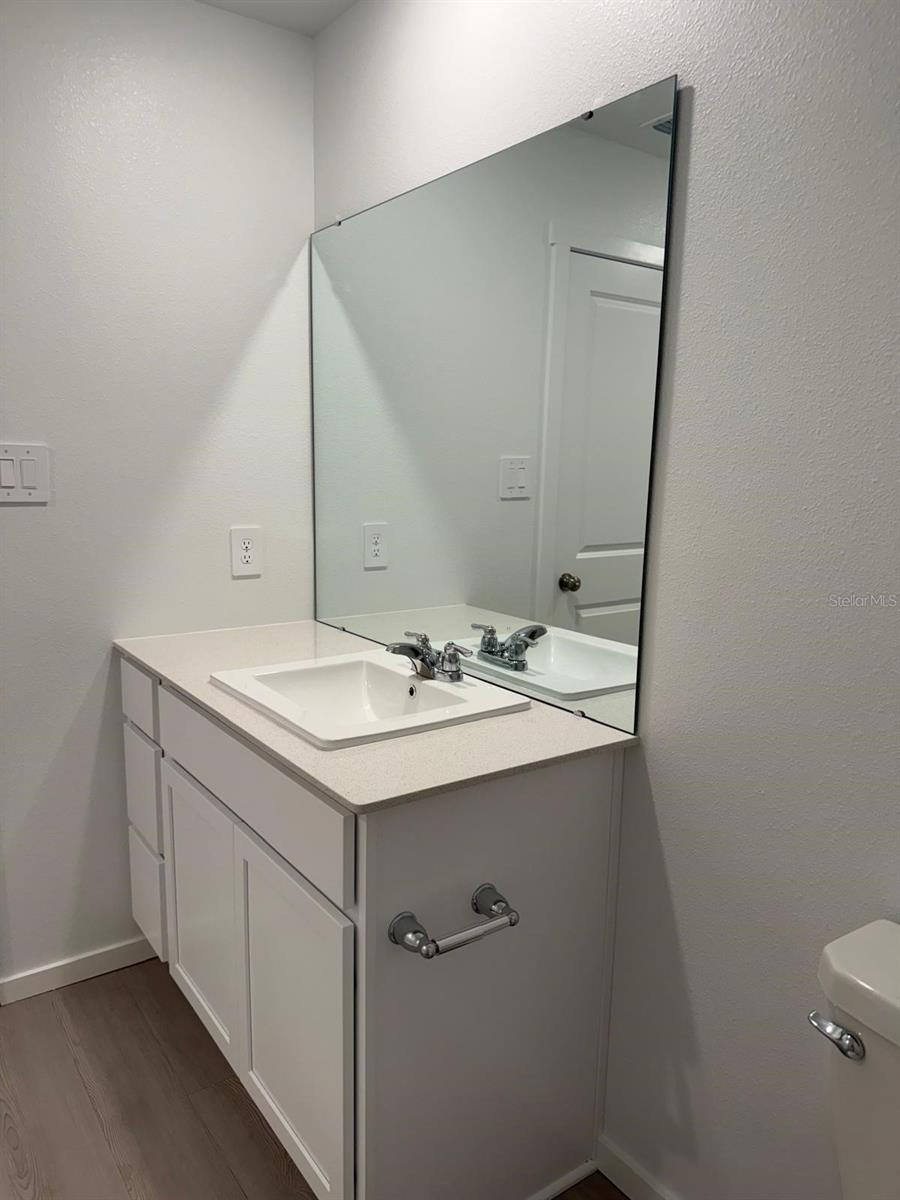 1231 Orion St Property Photo 9