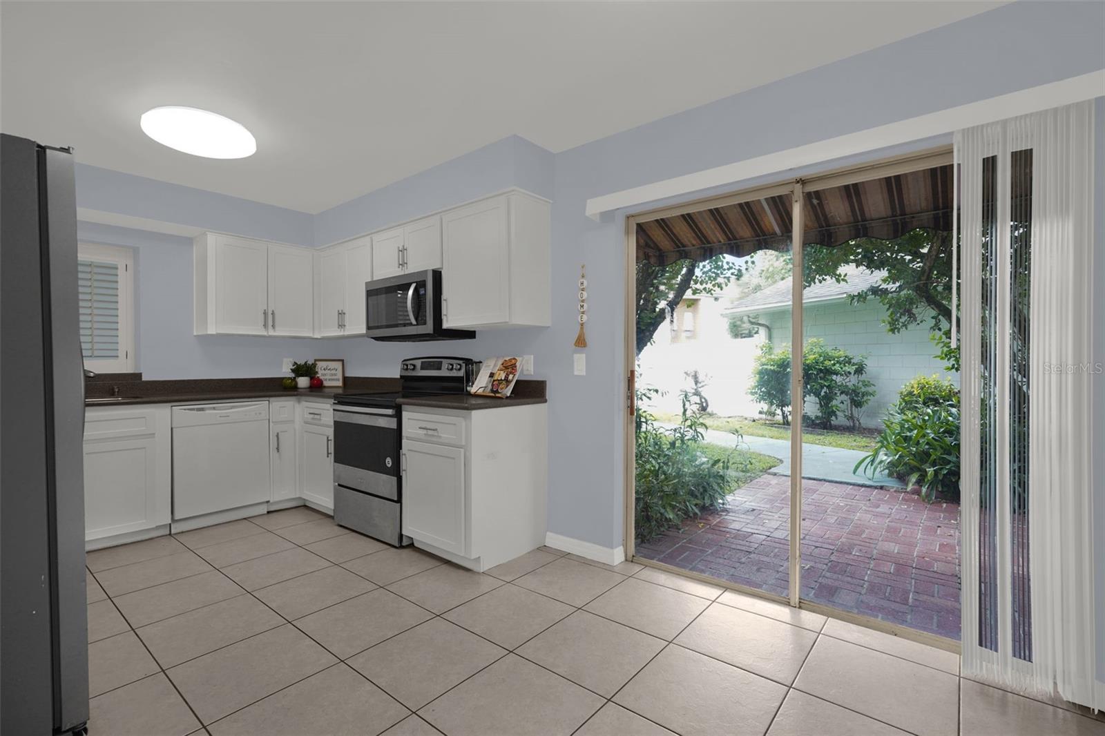2807 Sunbranch Dr Property Photo 8
