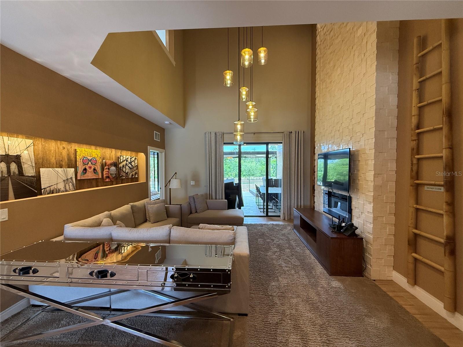 3065 Rockefeller Way Property Photo 2