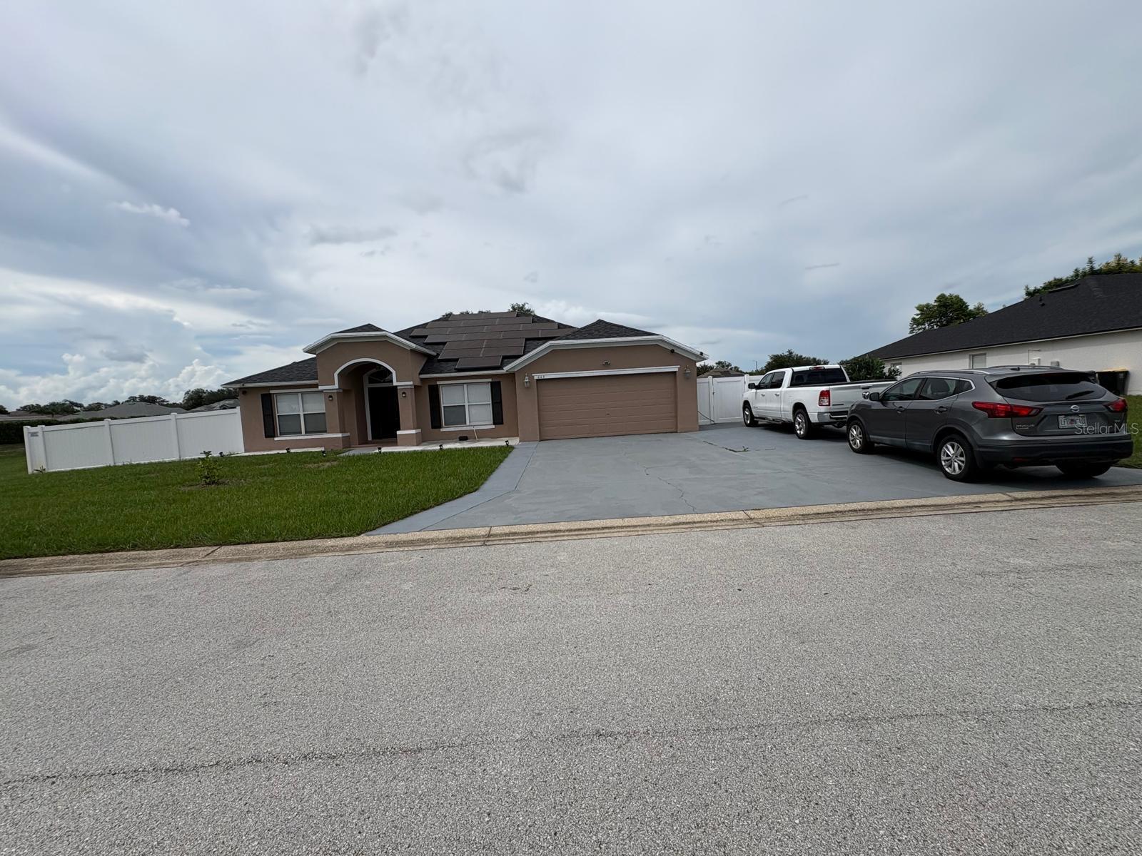 645 HATCHWOOD DR Property Photo 1