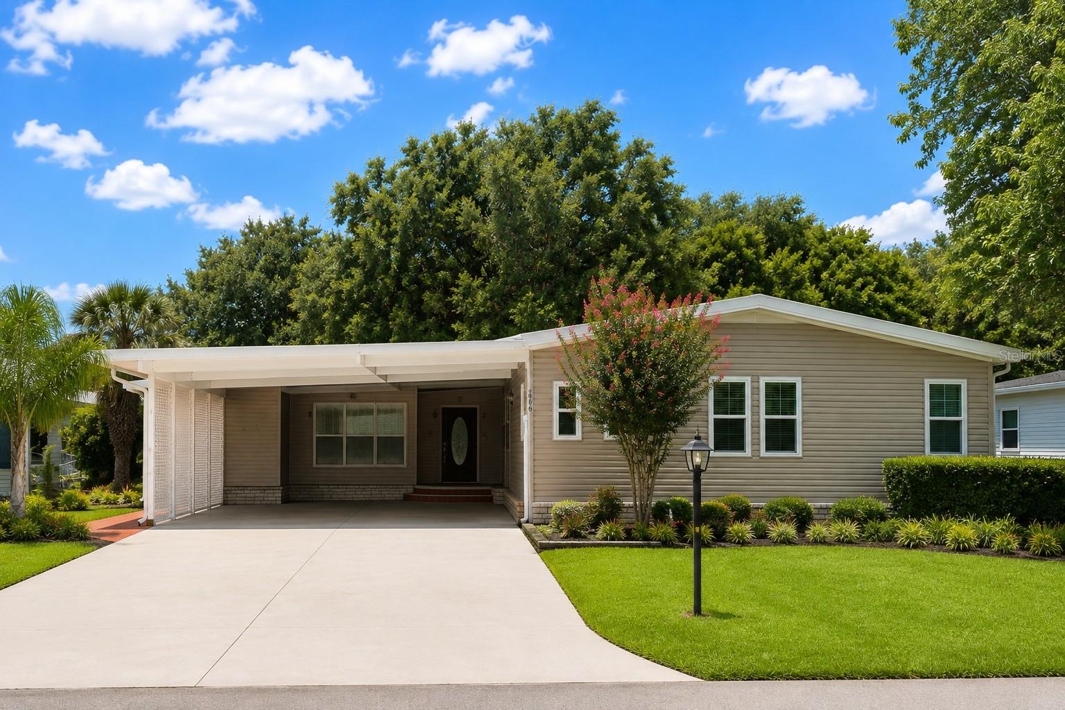 2616 Lake Grassmere Cir #1850 Property Photo