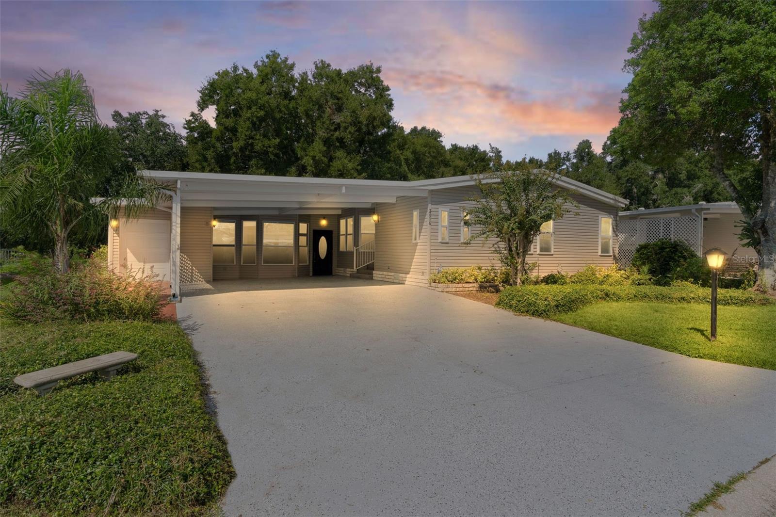 2616 Lake Grassmere Cir #1850 Property Photo 1
