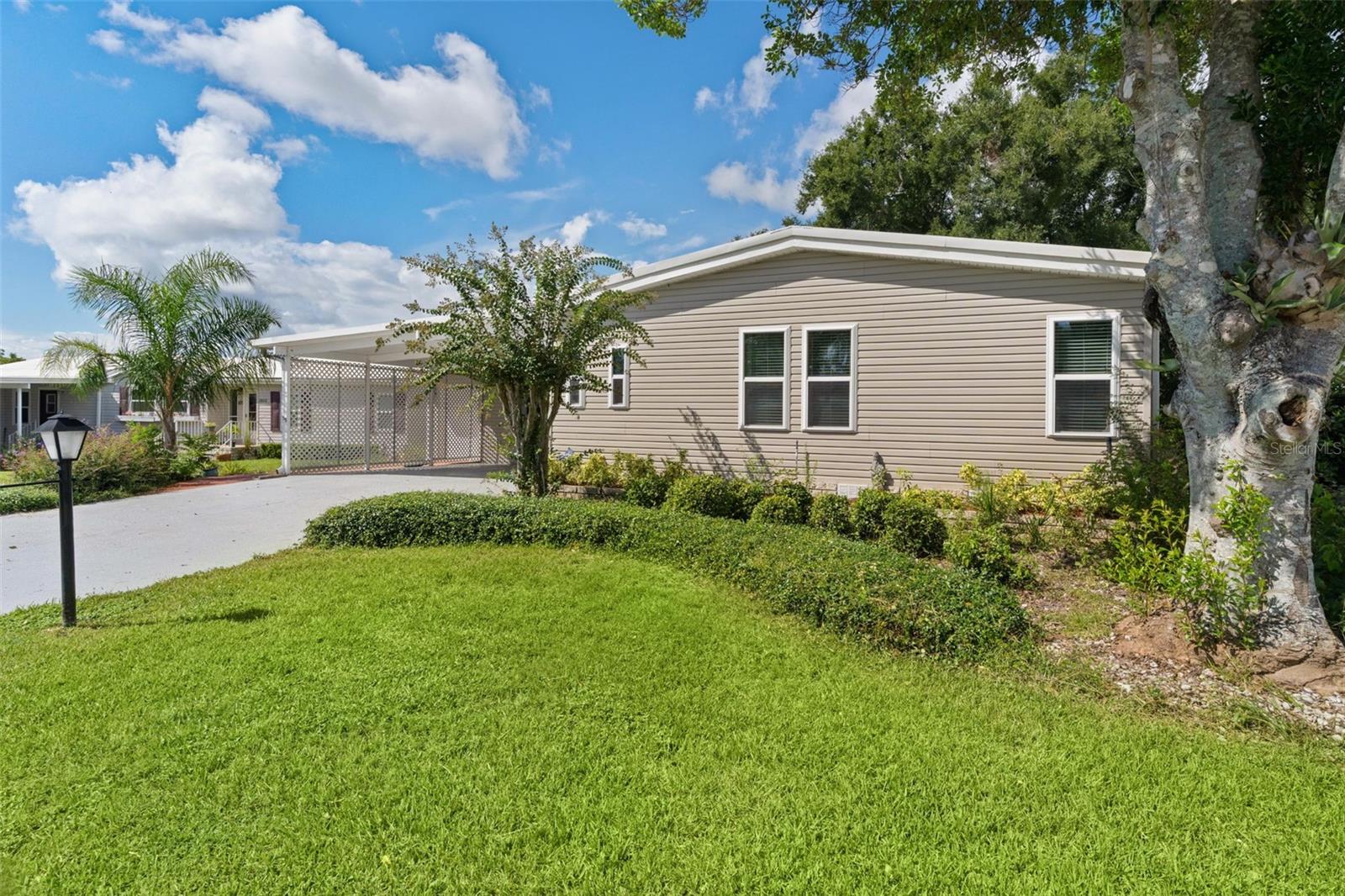 2616 Lake Grassmere Cir #1850 Property Photo 5