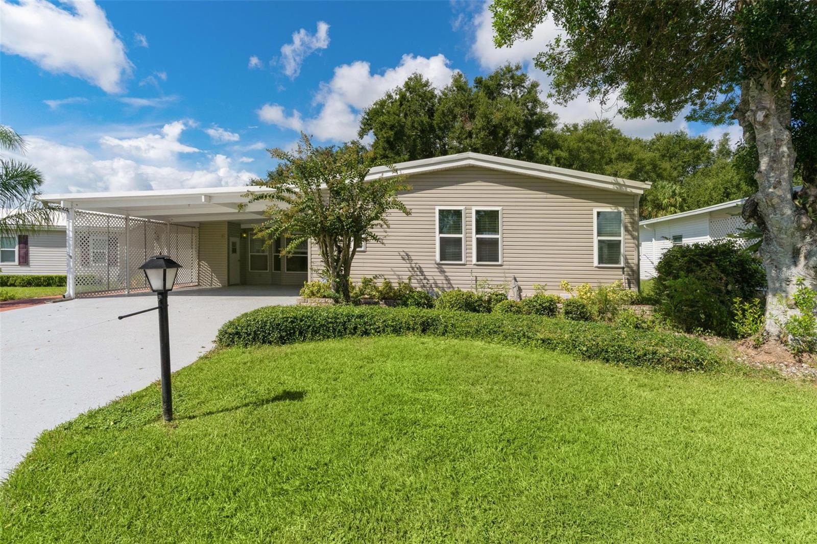 2616 Lake Grassmere Cir #1850 Property Photo 6