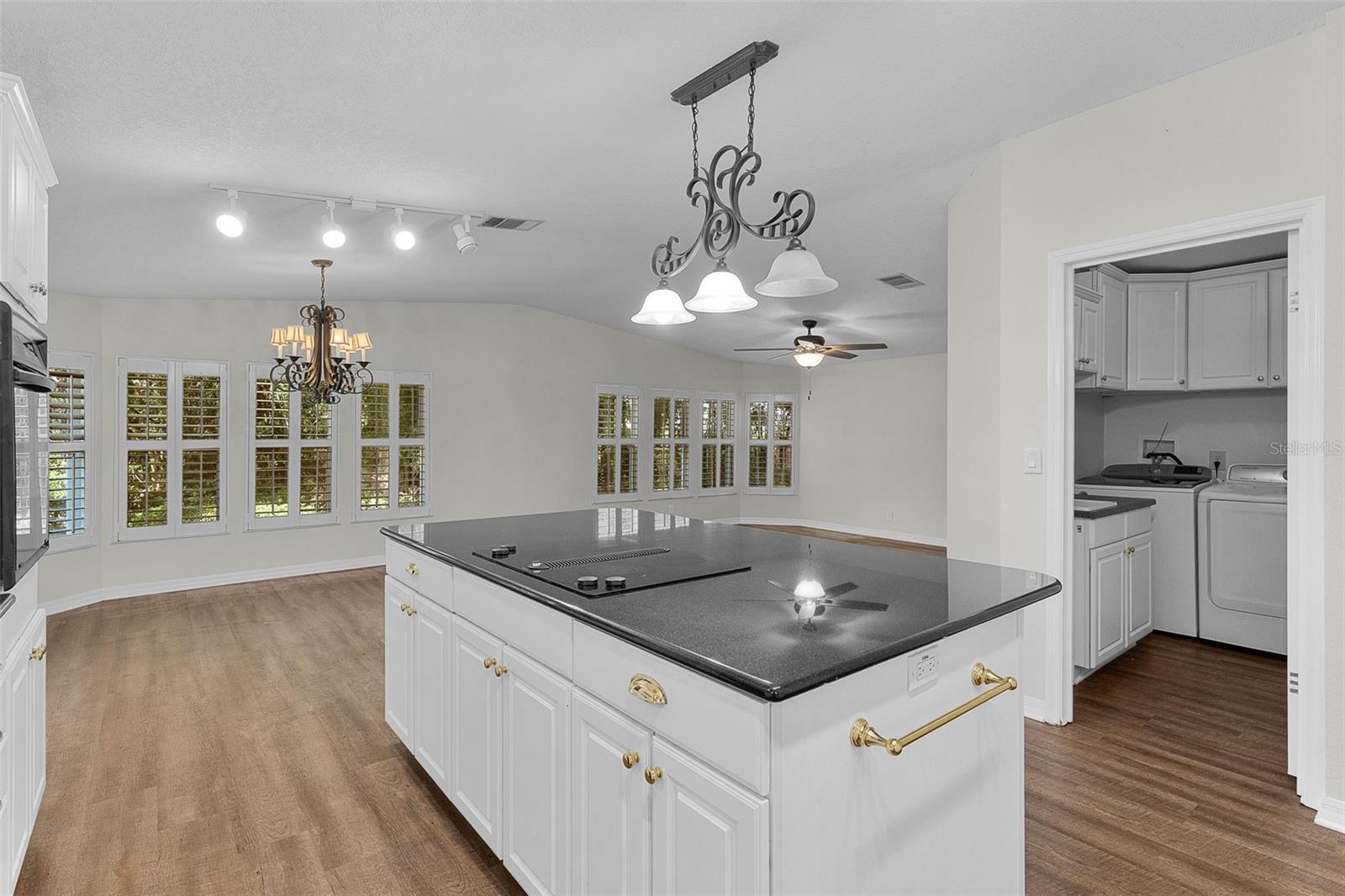 2616 Lake Grassmere Cir #1850 Property Photo 14