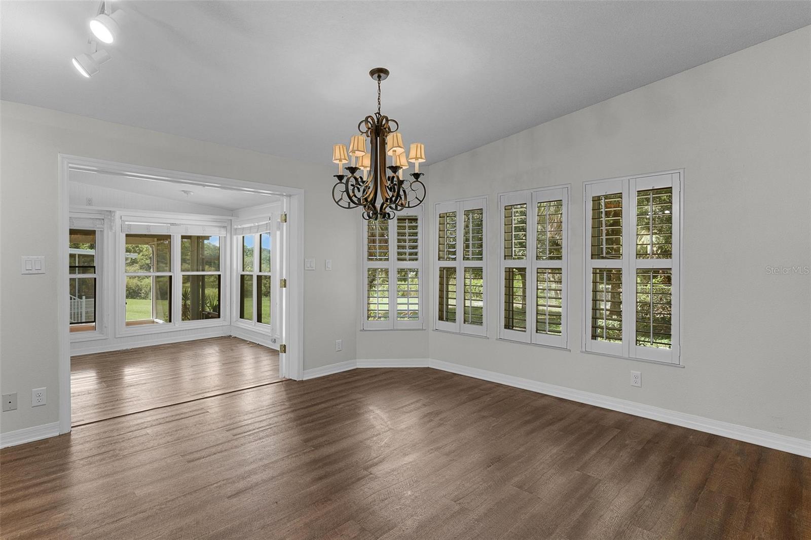 2616 Lake Grassmere Cir #1850 Property Photo 21
