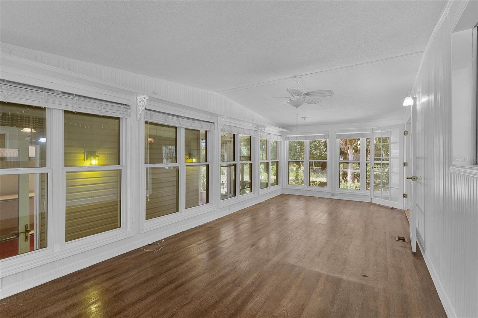 2616 Lake Grassmere Cir #1850 Property Photo 26