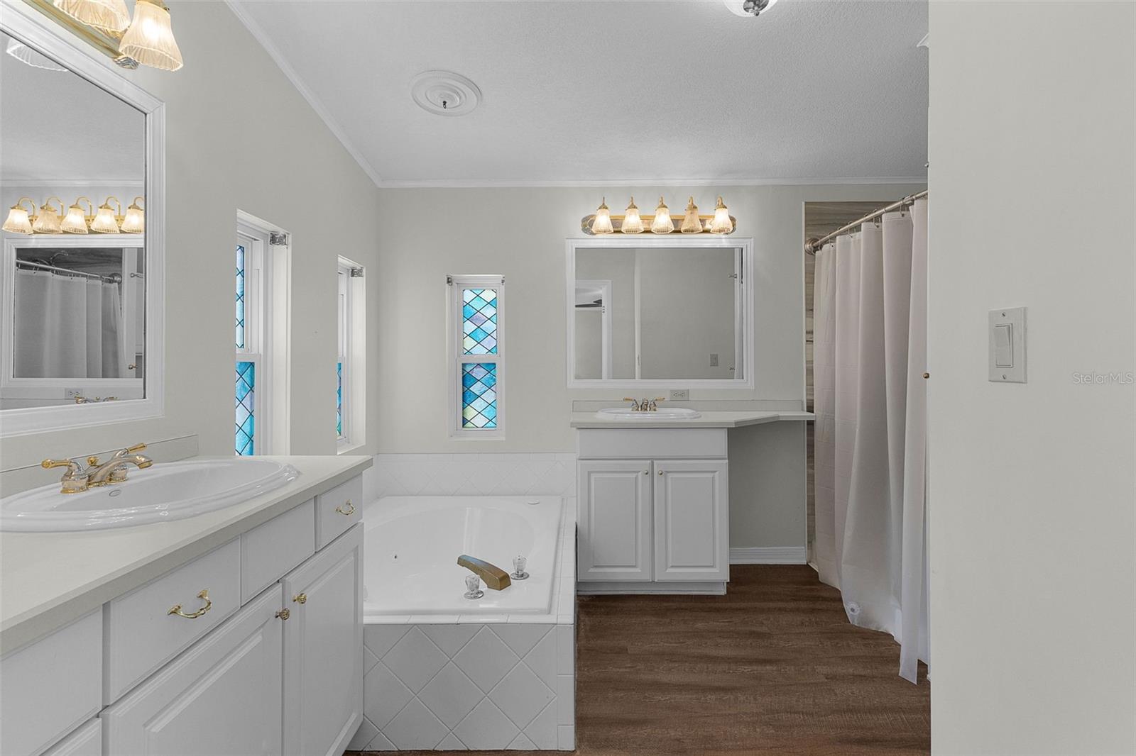 2616 Lake Grassmere Cir #1850 Property Photo 38