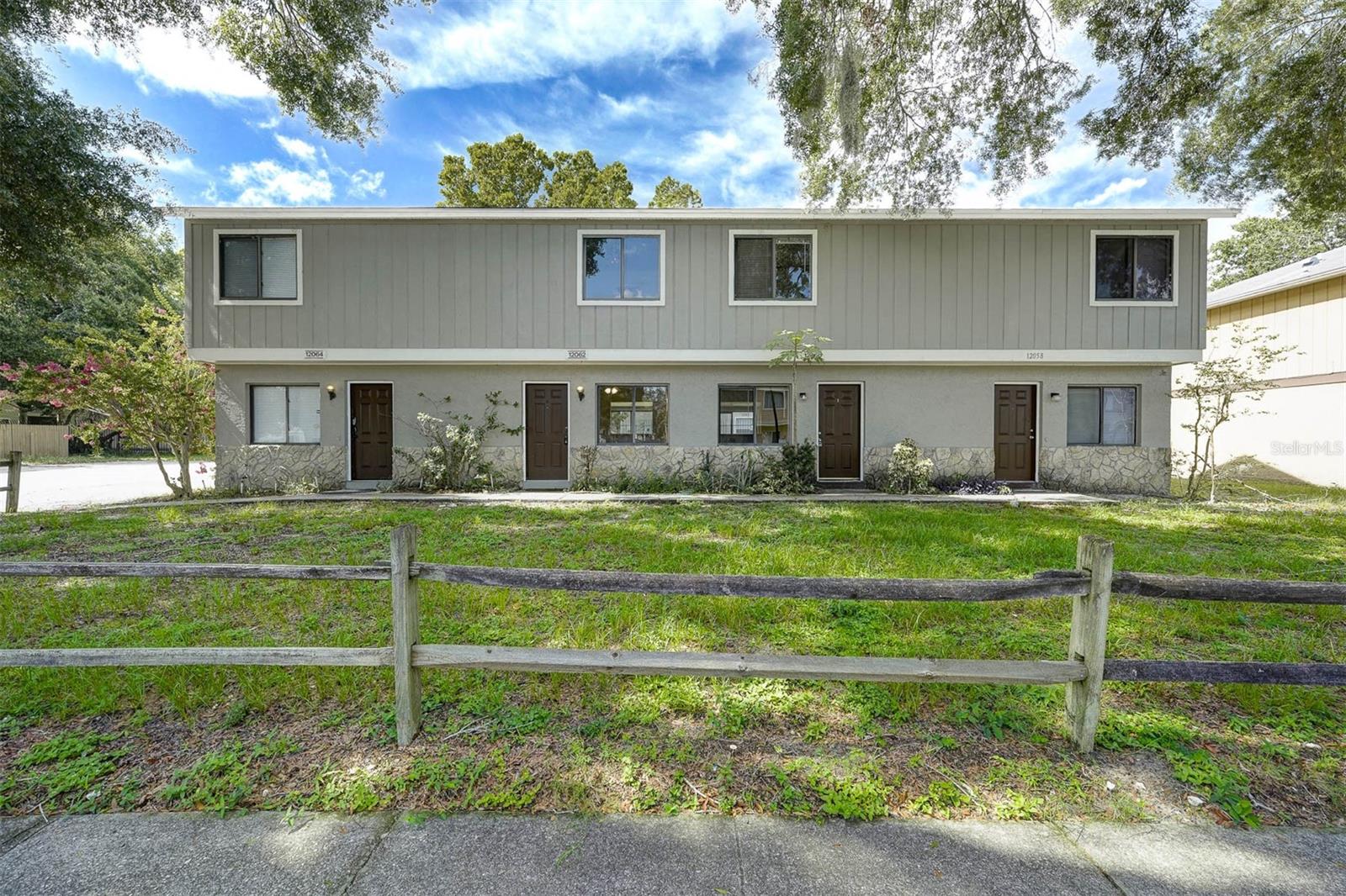 12062 Tift Cir Property Photo 2