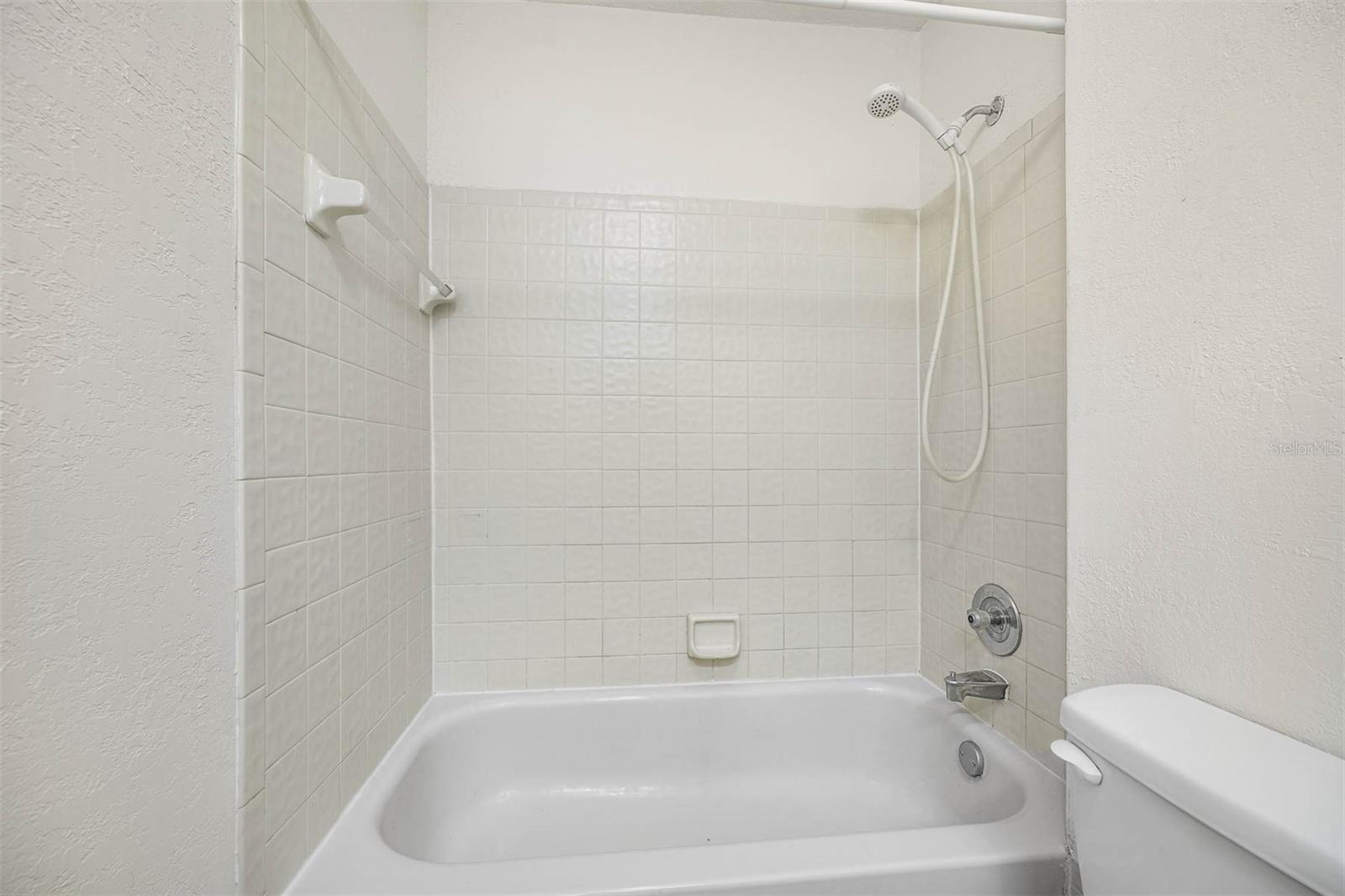 12062 Tift Cir Property Photo 16