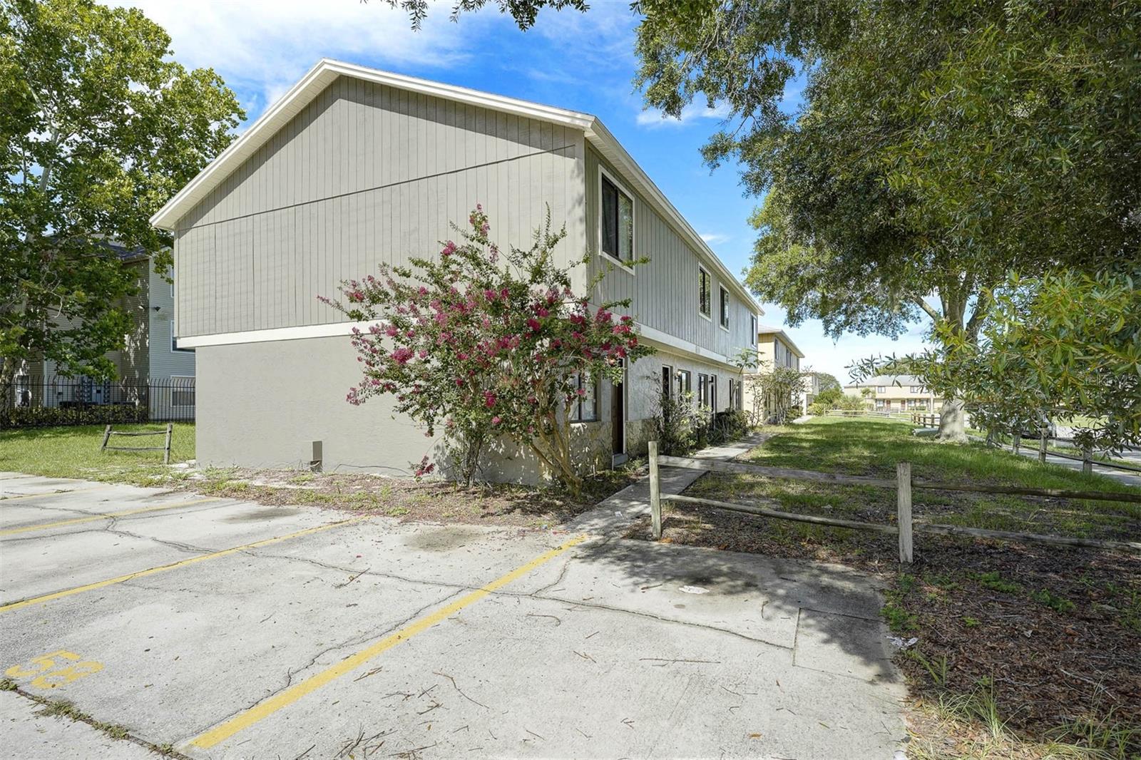 12062 Tift Cir Property Photo 22