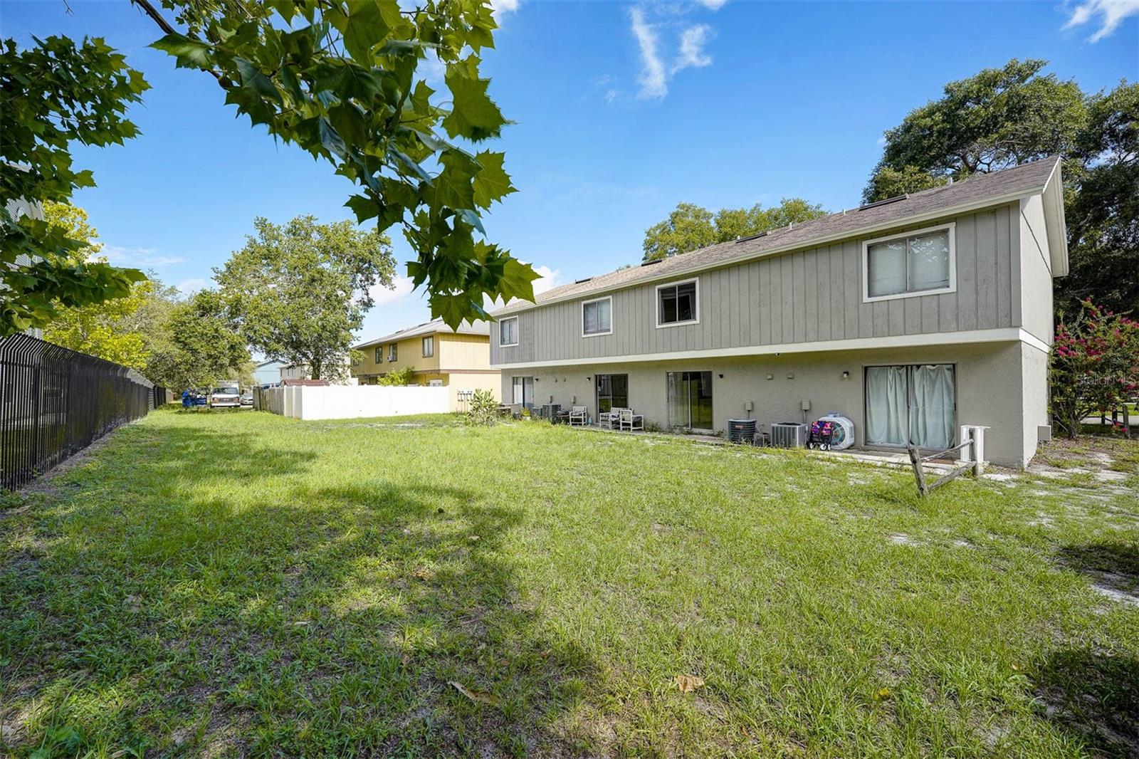12062 Tift Cir Property Photo 25