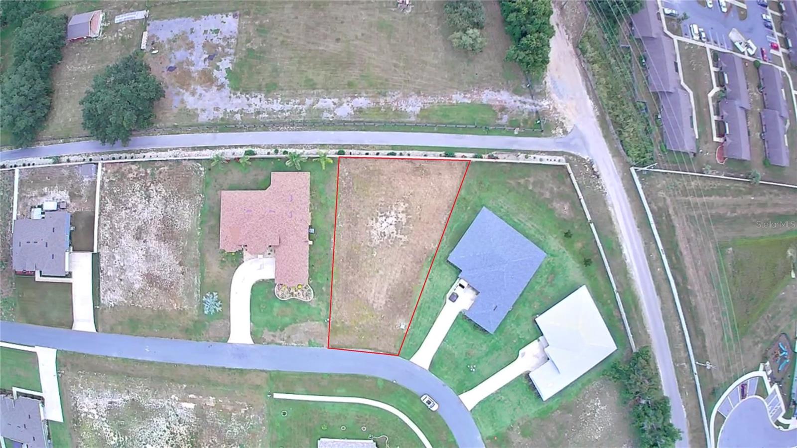 817 OAKS SHORES RD