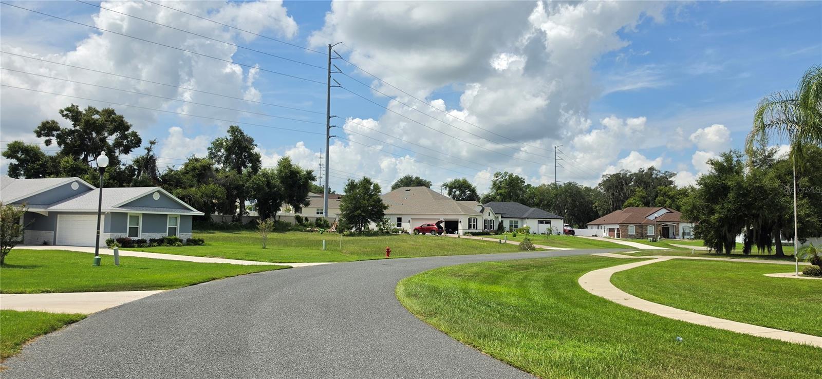 817 Oaks Shores Rd Property Photo 3