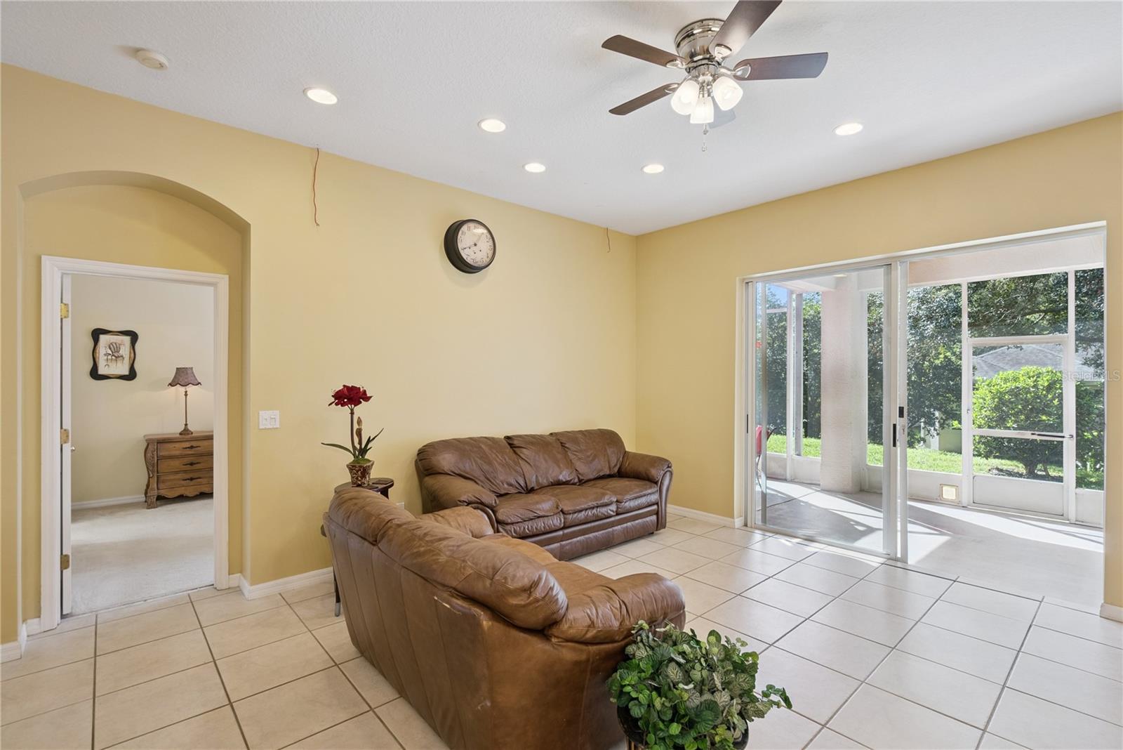 1040 Kersfield Cir Property Photo 9