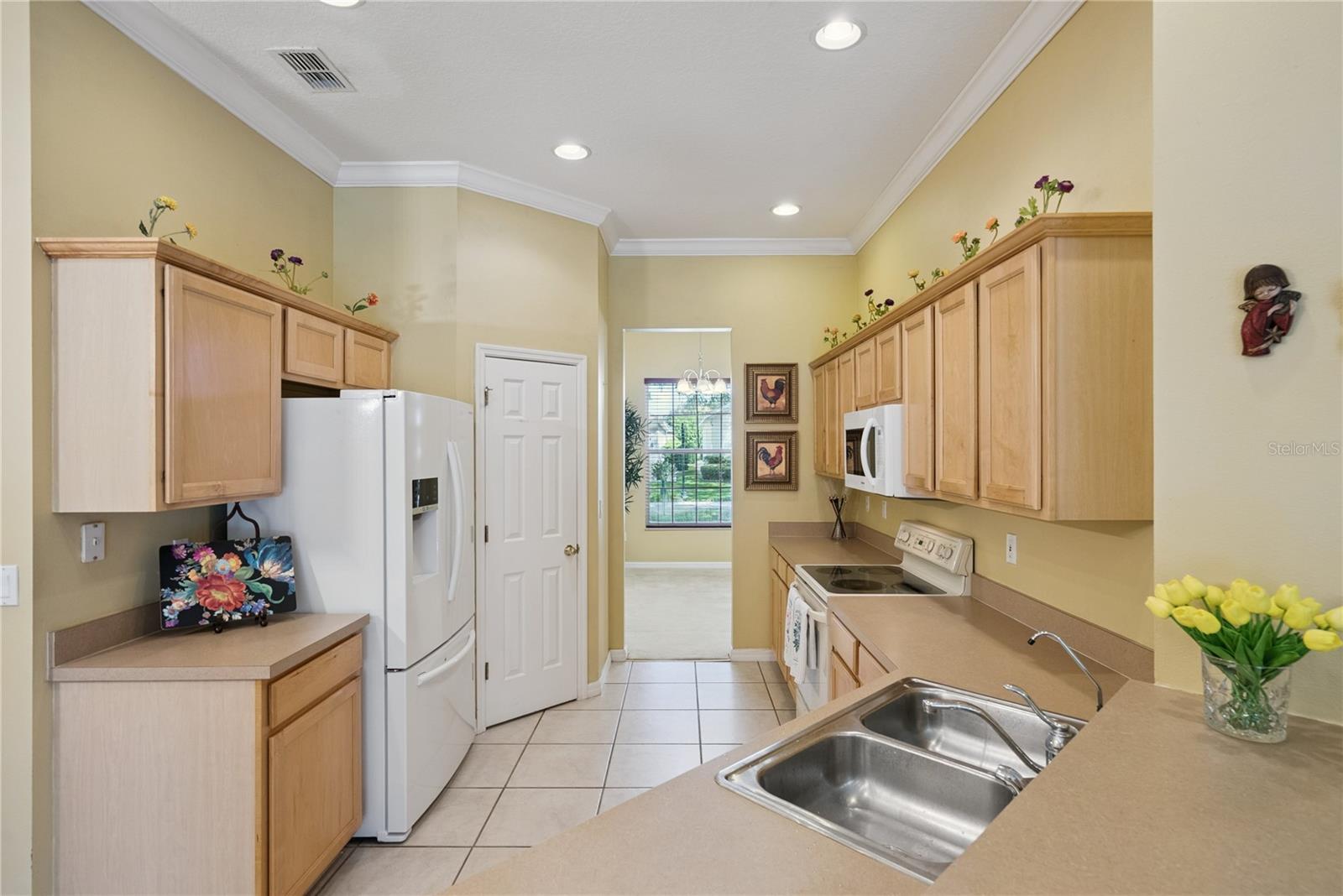 1040 Kersfield Cir Property Photo 16