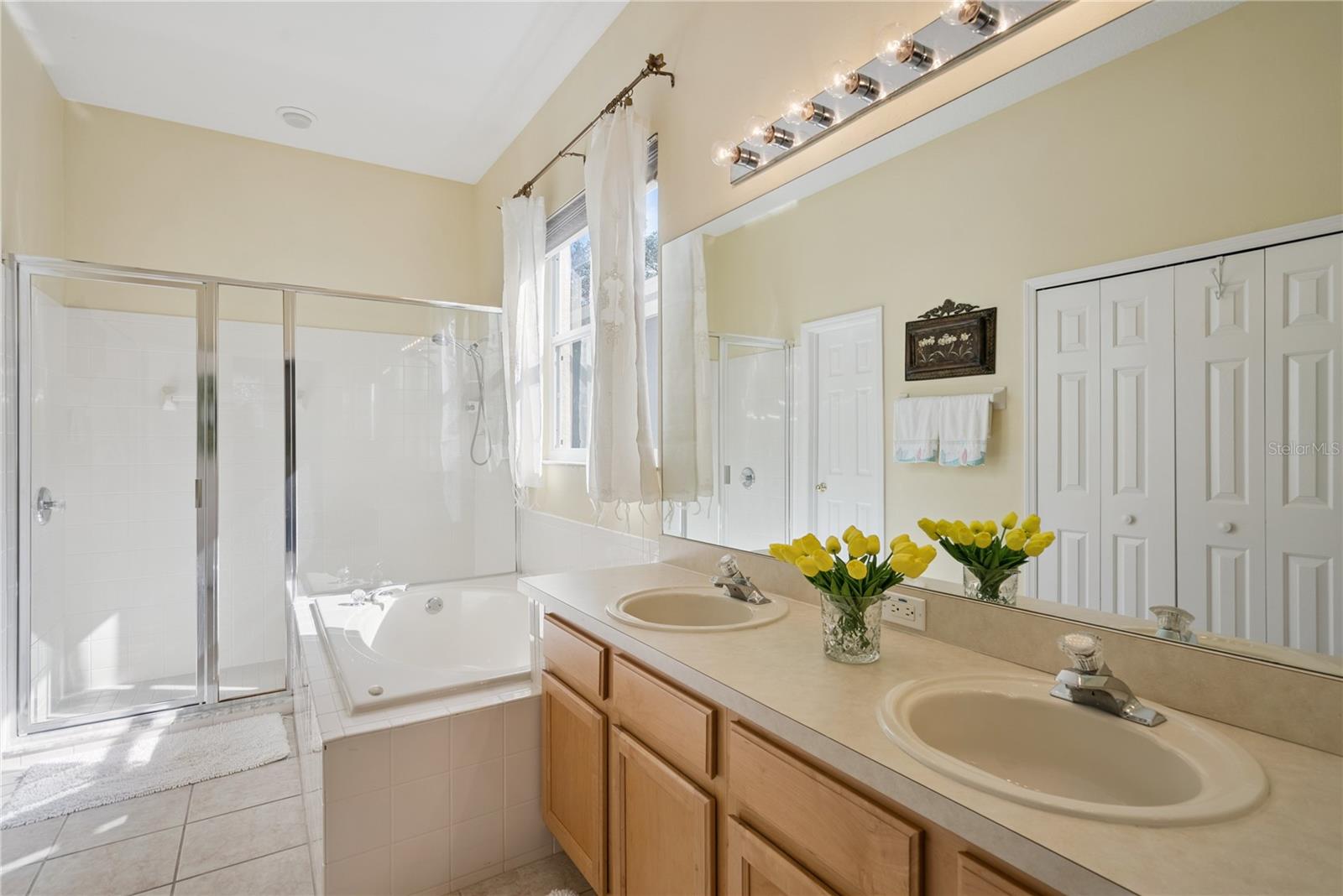 1040 Kersfield Cir Property Photo 23